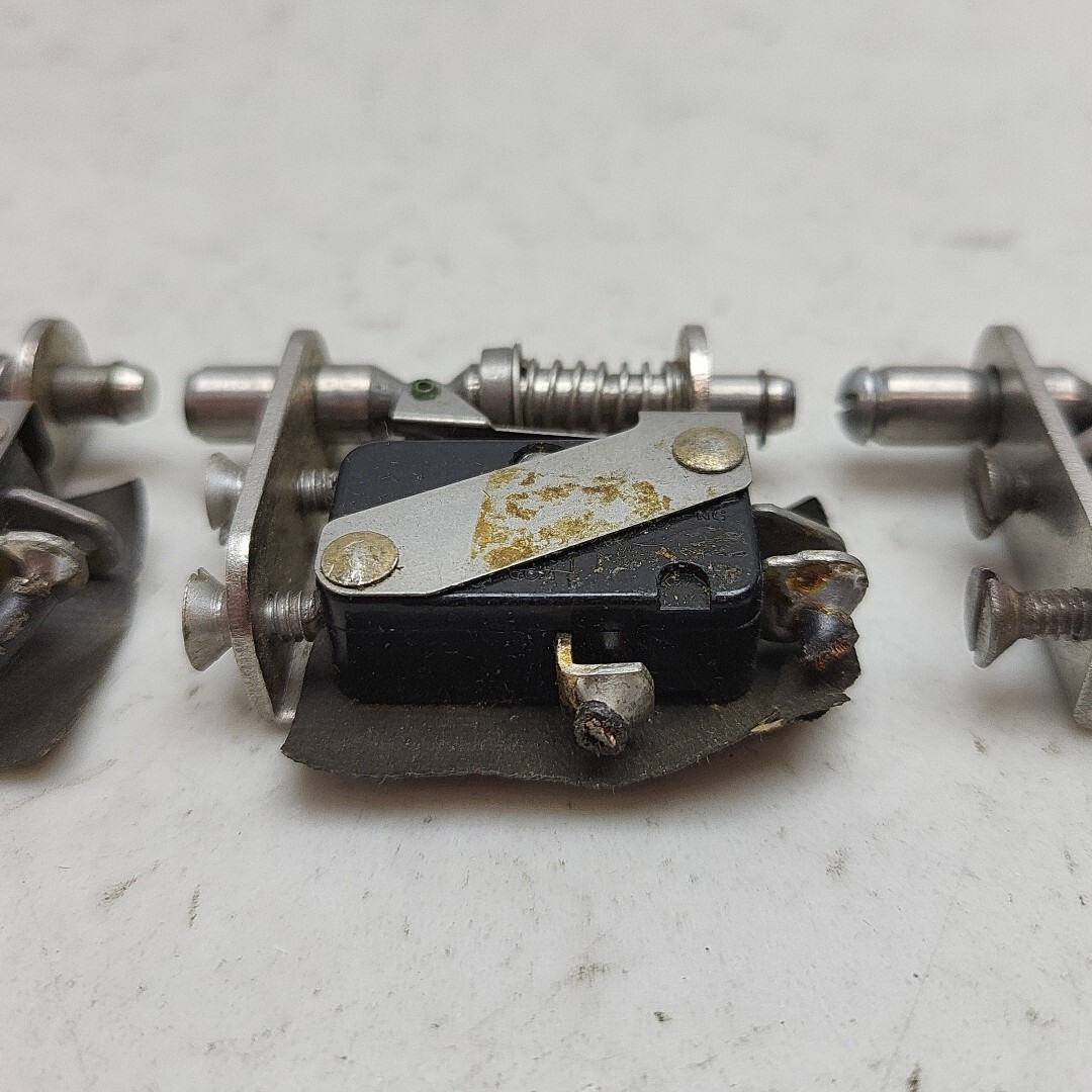 3 Pack Honeywell 2AC2 Micro Switch Level Switch 7329 Used