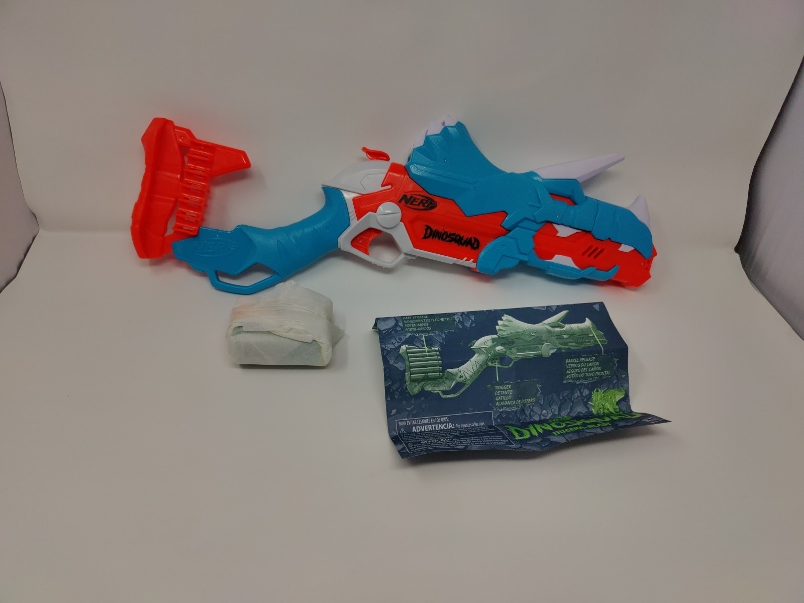 Nerf DinoSquad Tricera-blast Blaster, Break-Open 3-Dart Loading, Nerf Darts