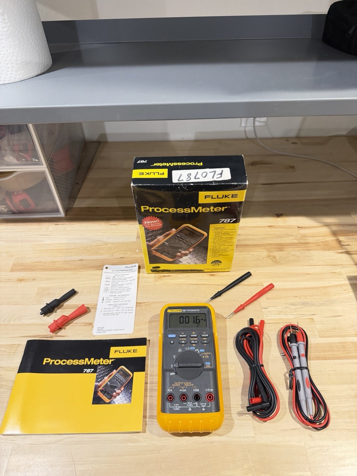 FLUKE 787 PROCESSMETER SHIPS FAST - FREE SHIPPING RARE