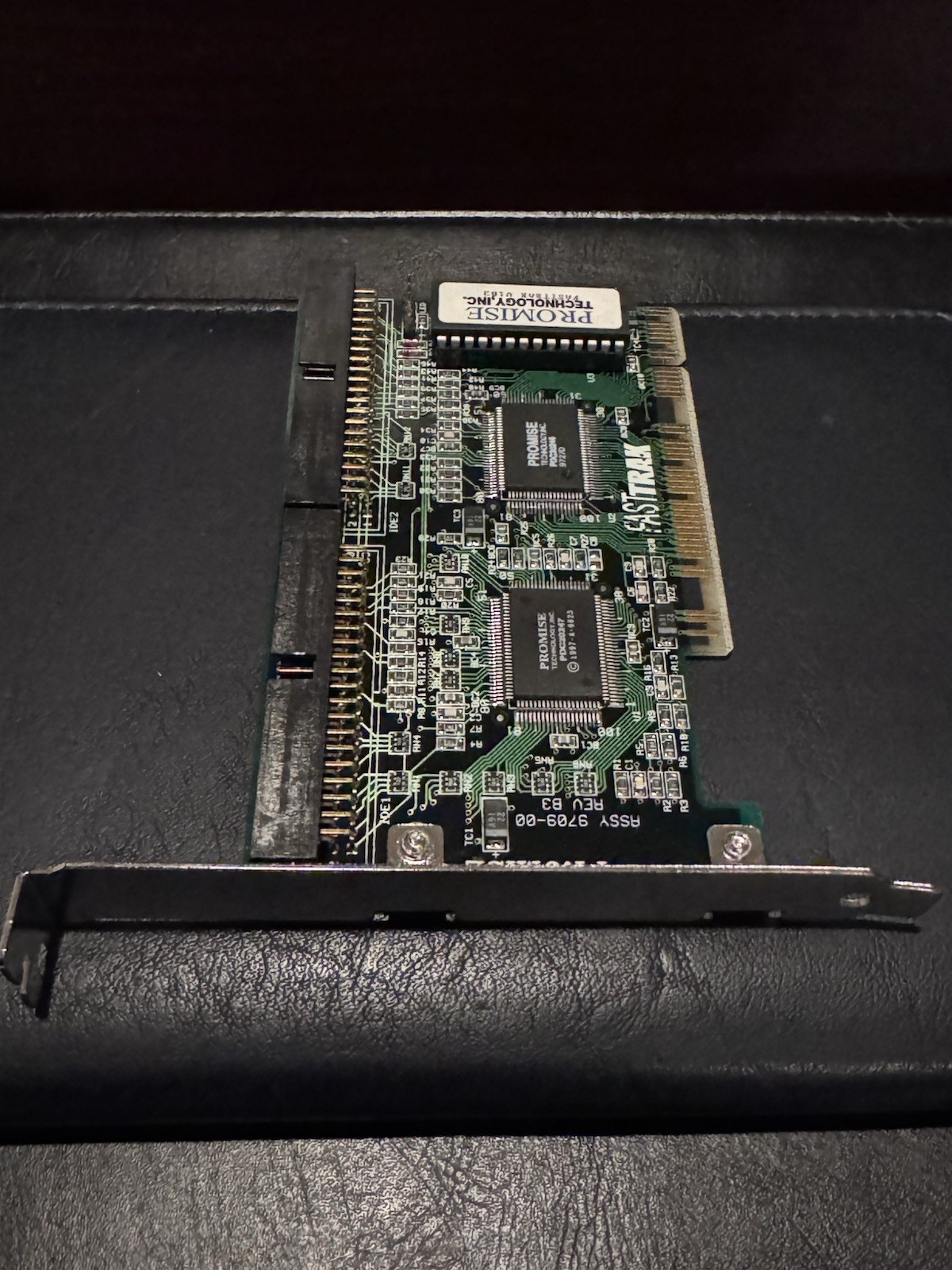 Promise Technology Inc. Fasttrack Ultra ATA/ EIDE RAID Host Adapter