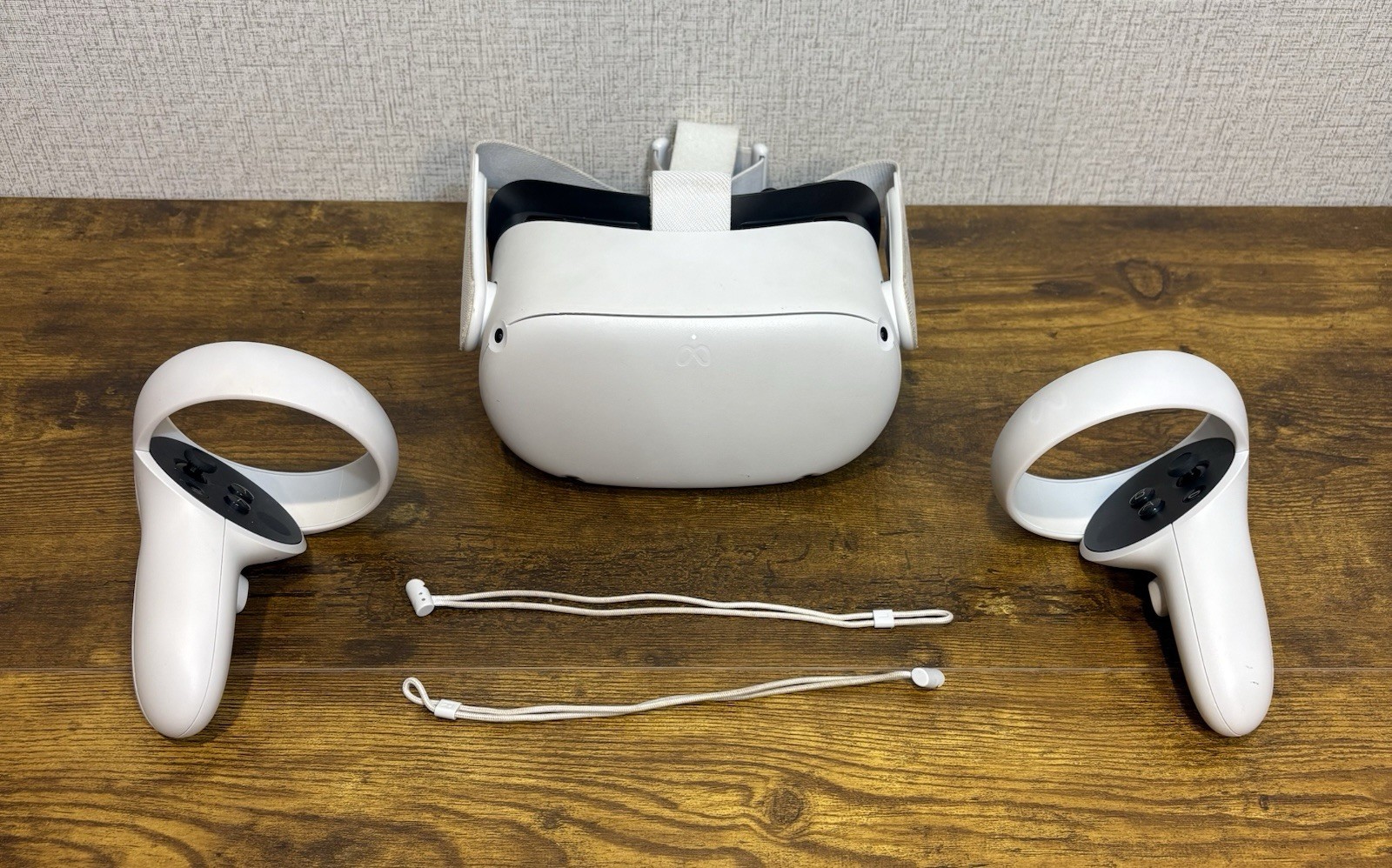 Meta Quest 2 Advanced All-In-One Virtual Reality Headset - 128GB - Excellent