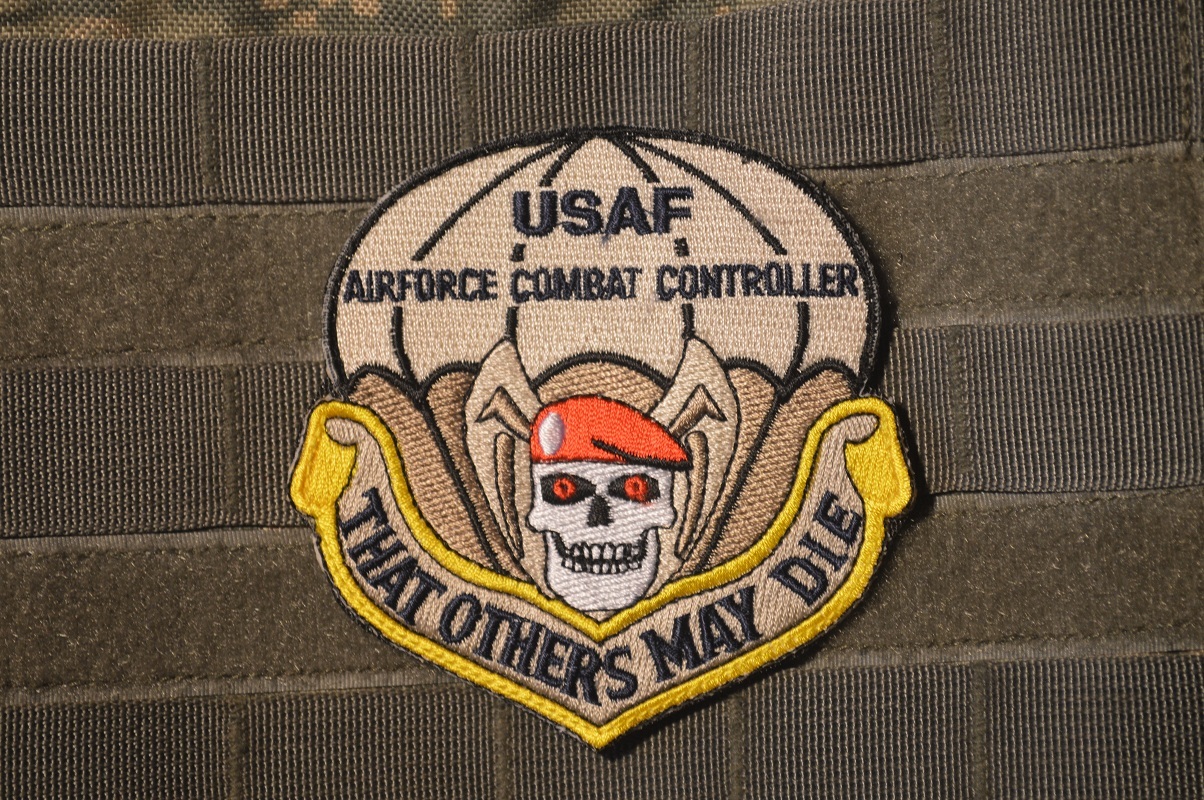 Joint Special Operations Task Force JSOTF-A velkrö 2-TAB: ZOMBIE Red BERET SKULL
