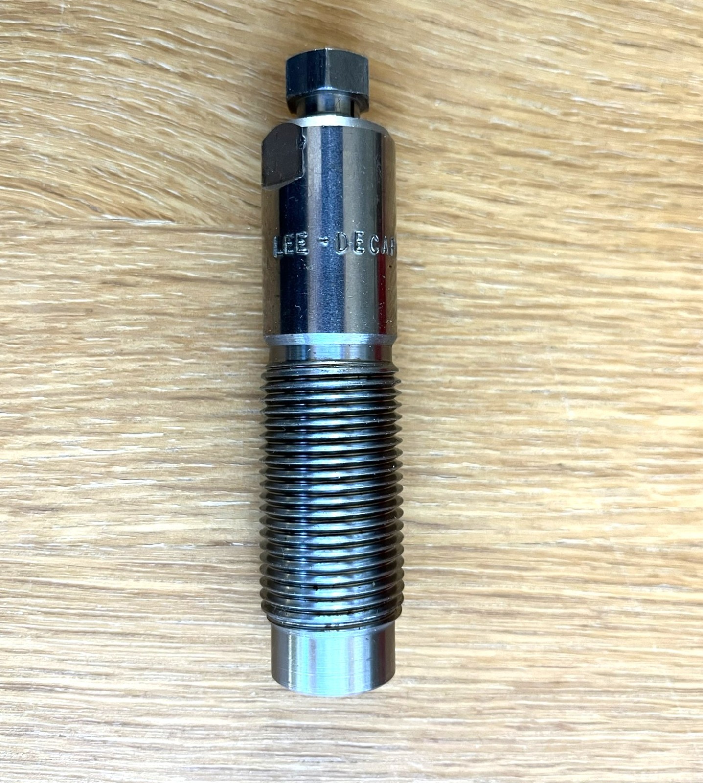 Lee Universal Depriming and Decapping Die 90292 With Extra Pins