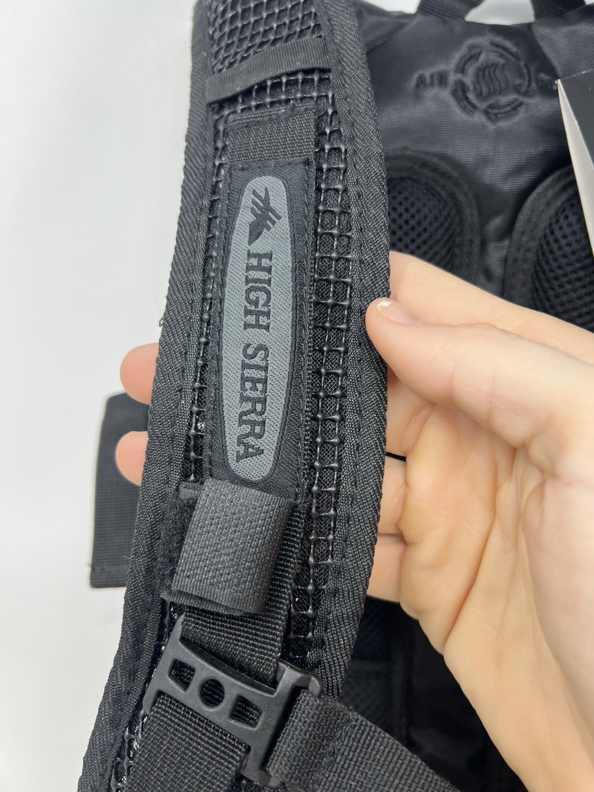 High sierra Drench Hydration Pack Intel Summit NWT