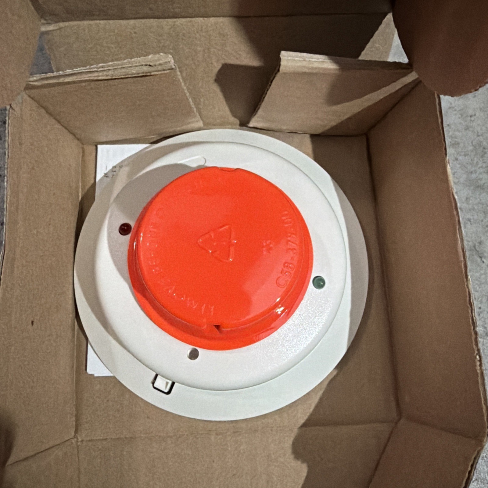 System Sensor 2W-B Smoke Detector 2-Wire Photoelectric New Open Box.