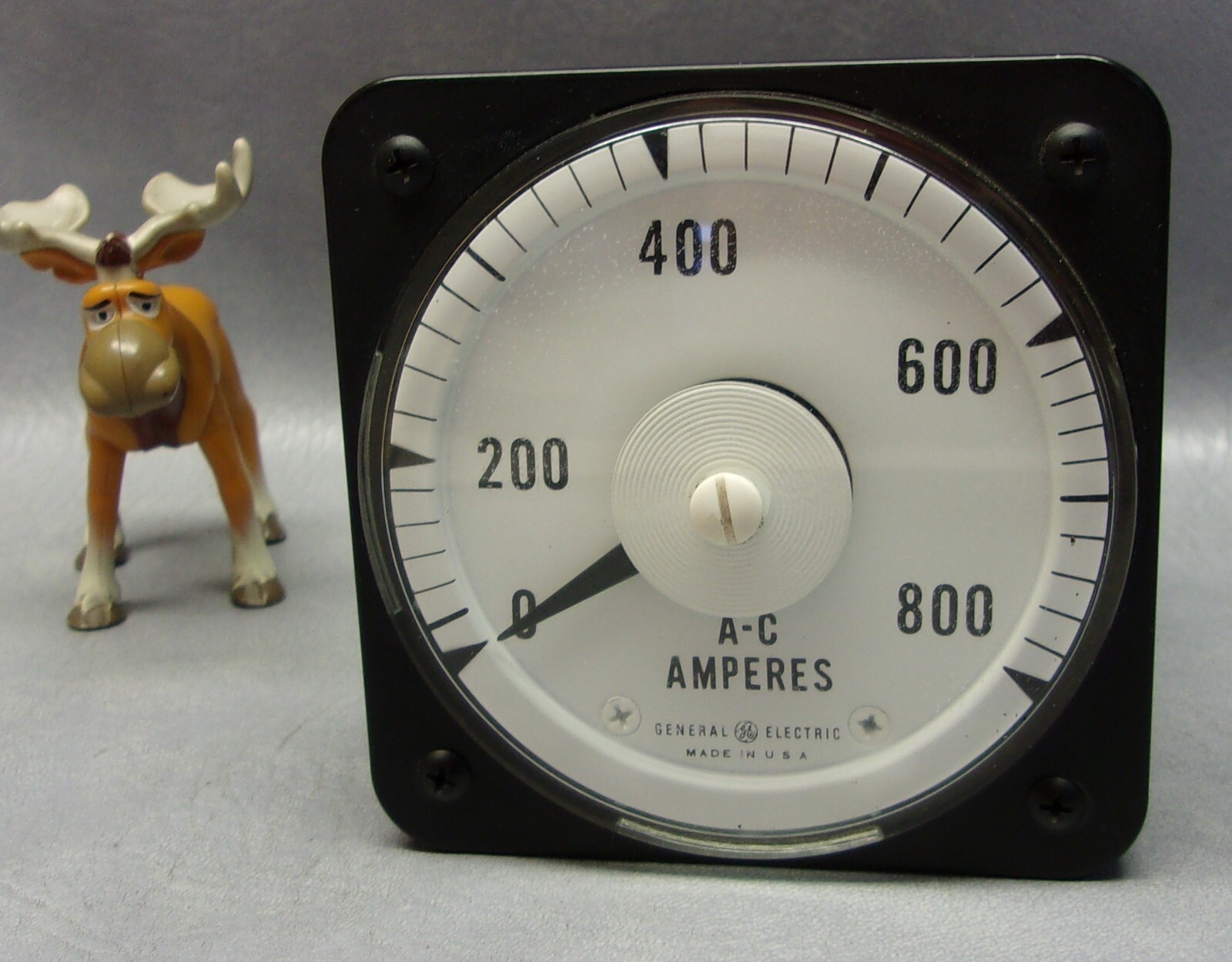 GE Cat. 50-100131LSSN1 AC 0-800 Ammeter General Electric 100131LSSN1