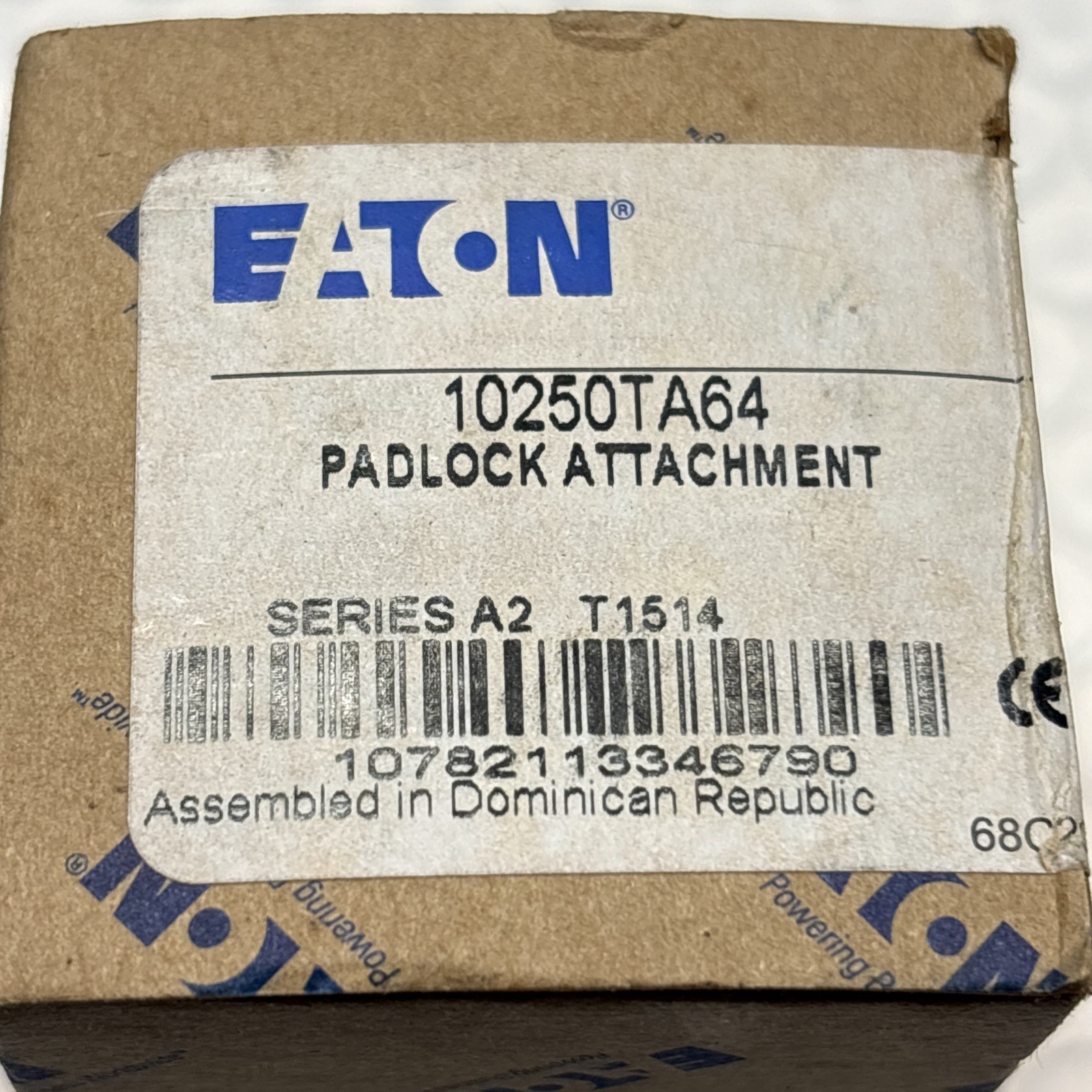 Eaton Cutler-Hammer 10250TA64, Padlock Lock Out, Chrome, New