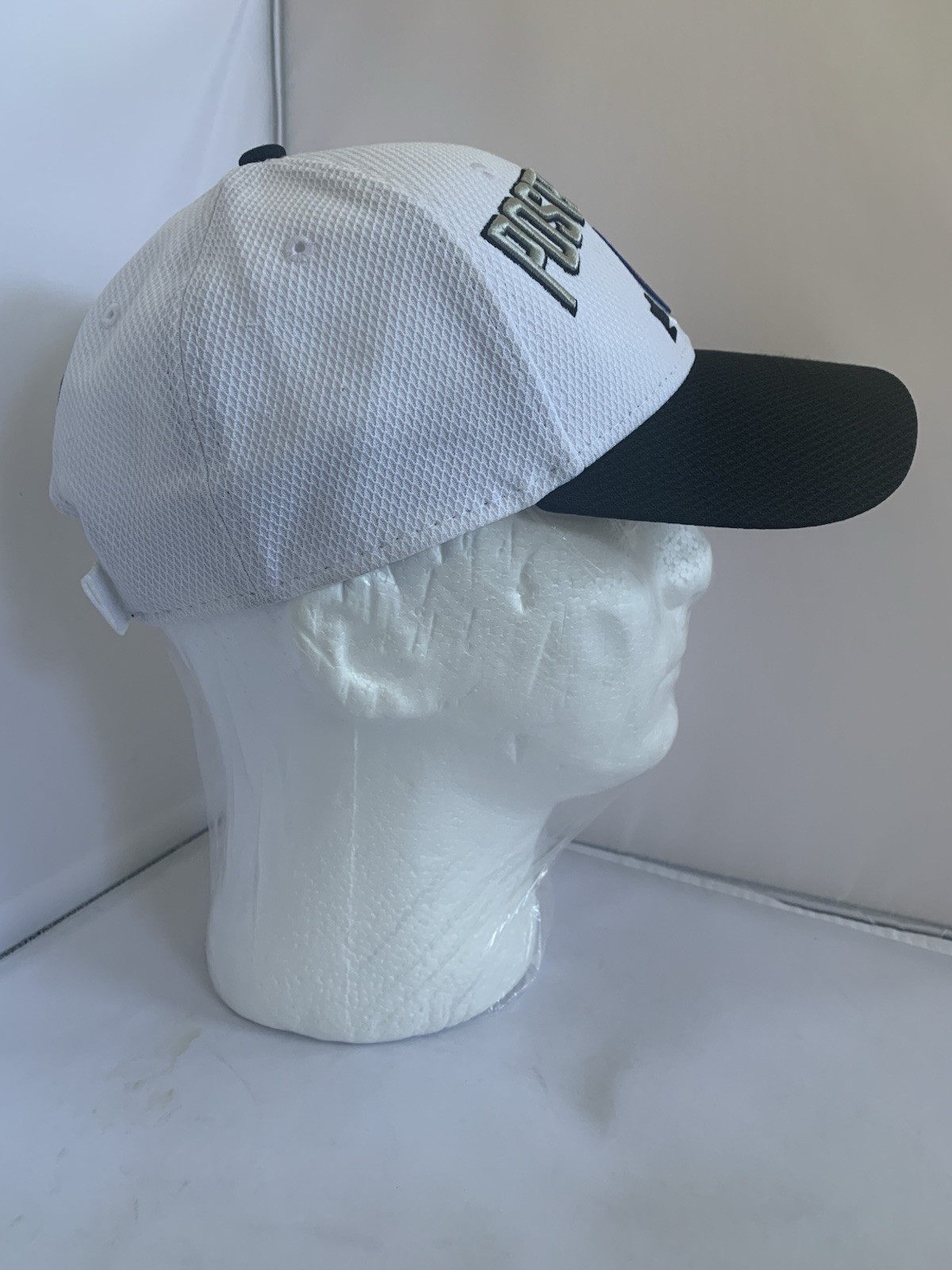 New Era Chicago Cubs 9Forty MLB 2016 Respect Post Season Strapback Hat
