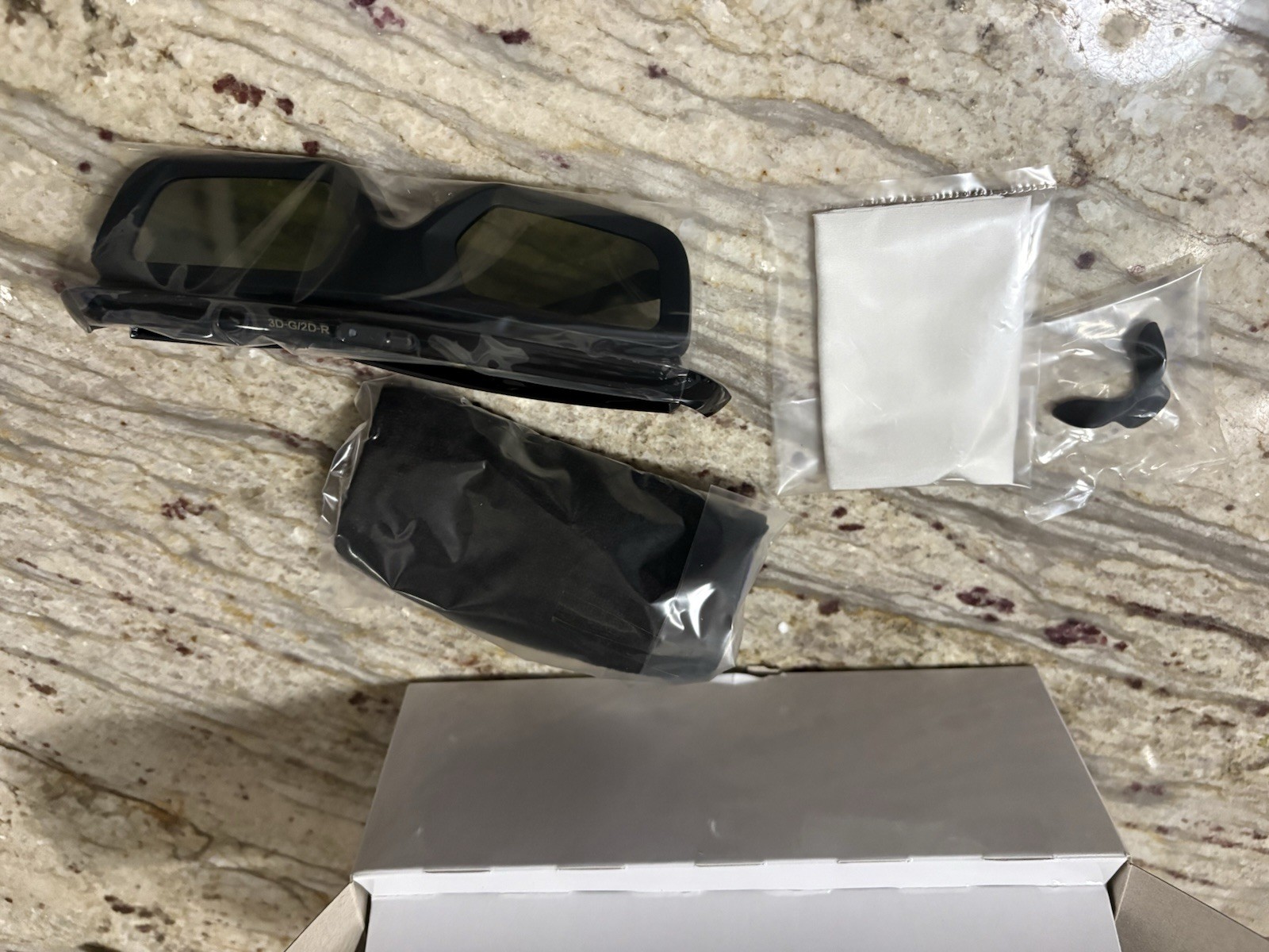 New (2) Sharp AN-3DG40 3D Glasses