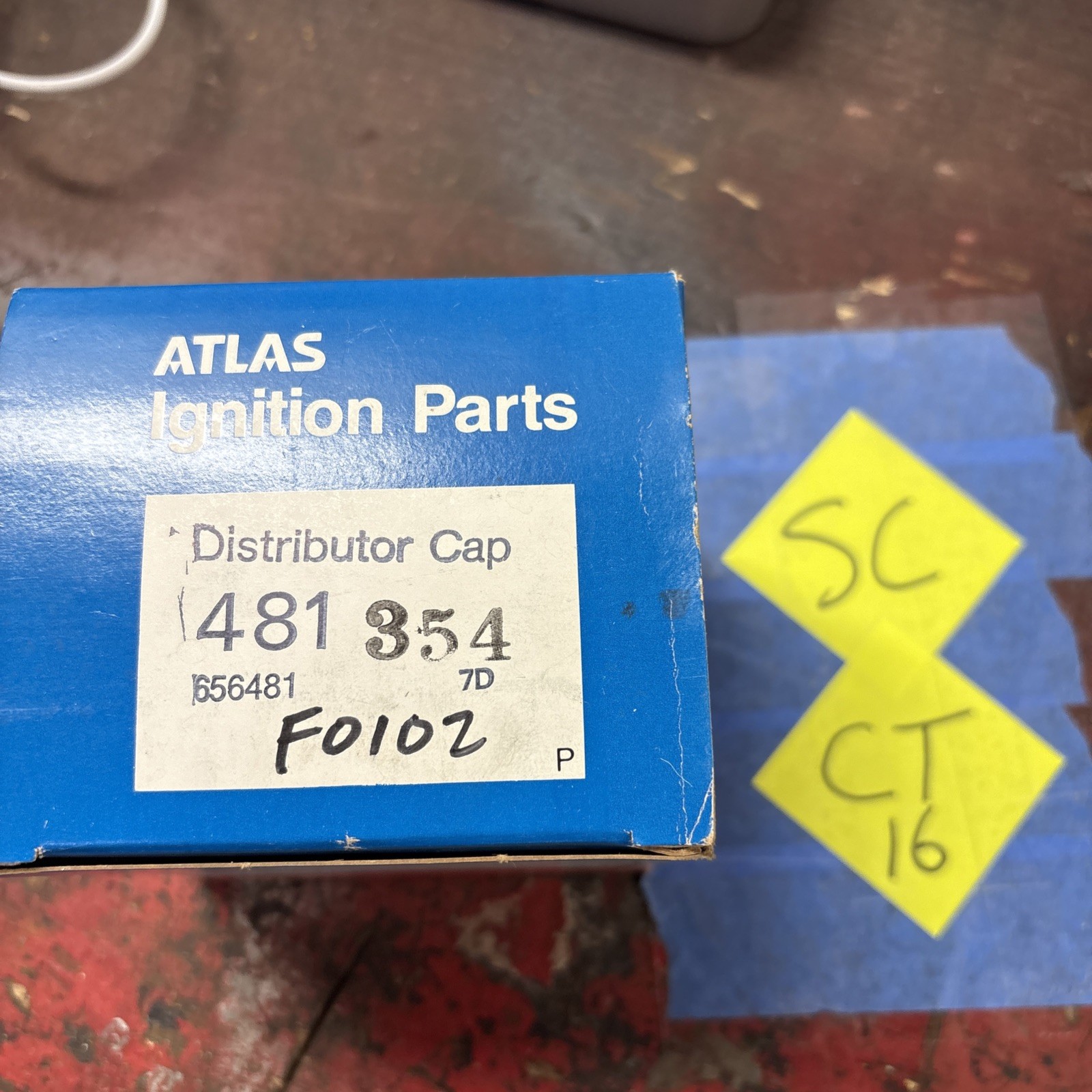 NOS Atlas Ignition Parts Ignition Distributor Cap P/N 656481 - Vintage