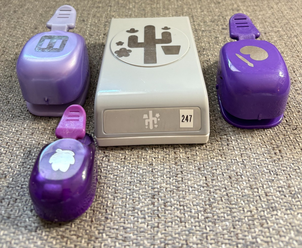 EK Success paper punches lot (see description for details)