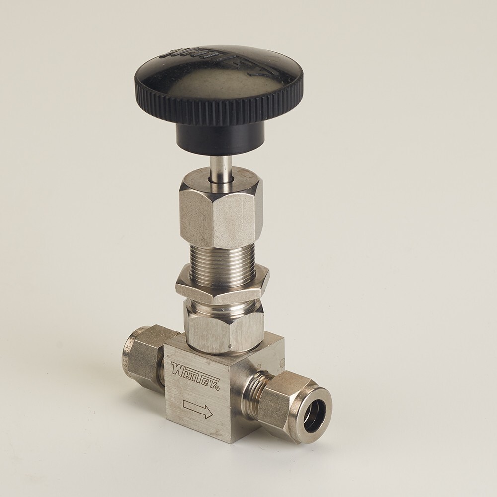 Whitey Swagelok SS-4RS6 Stainless Needle Valve (5000 Psi) 3/8” Tube OD
