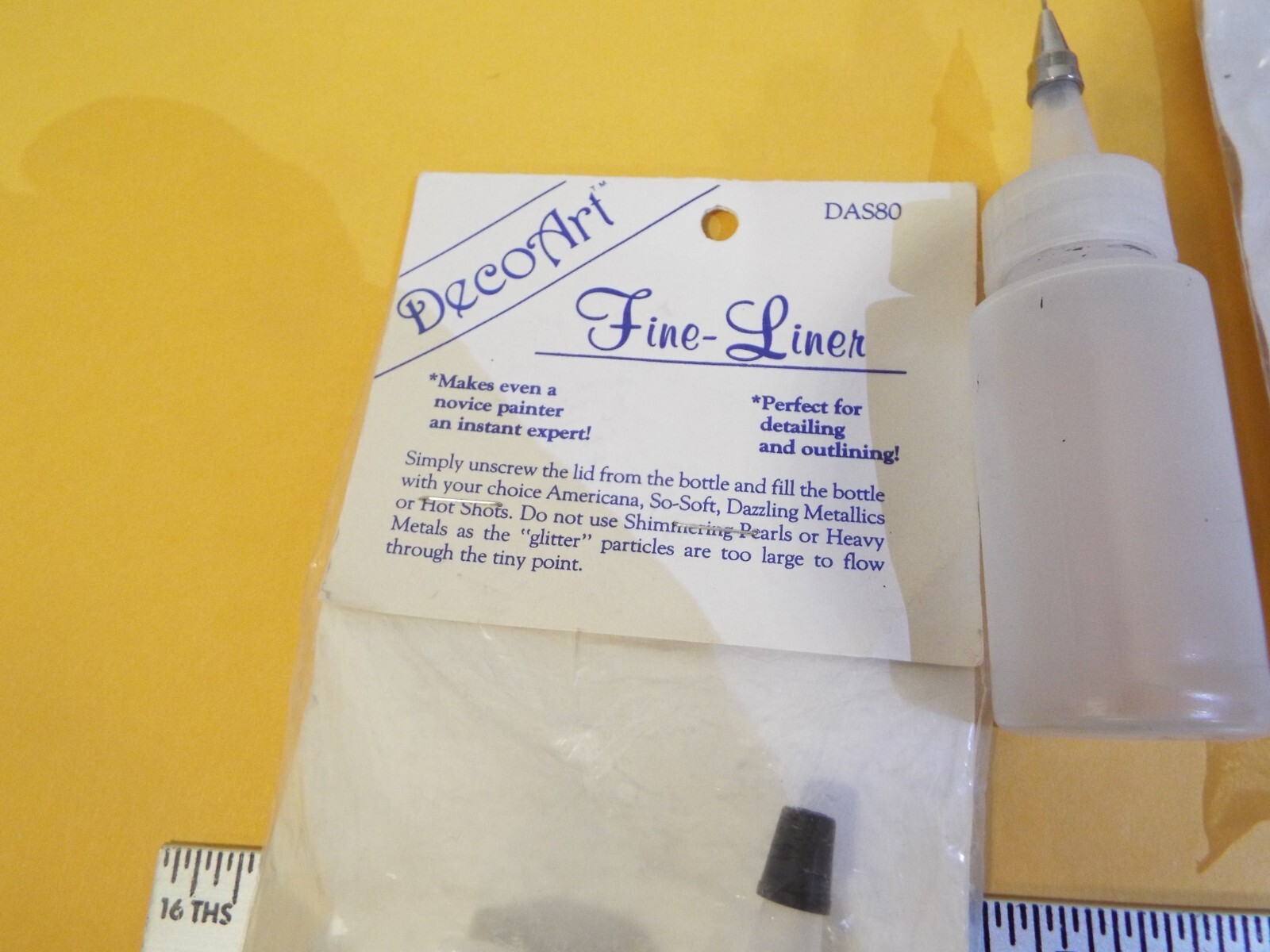 DECOART FINE-LINER-DETAILING-PLASTIC-NEEDLE PRECISION TIP APPLICATOR BOTTLES***