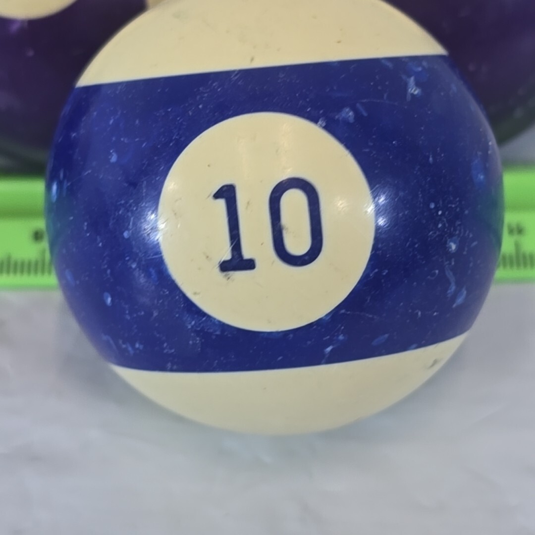 8 Vintage Replacement Pool Billard Balls 2 1/4" Diameter Vertical Stripes