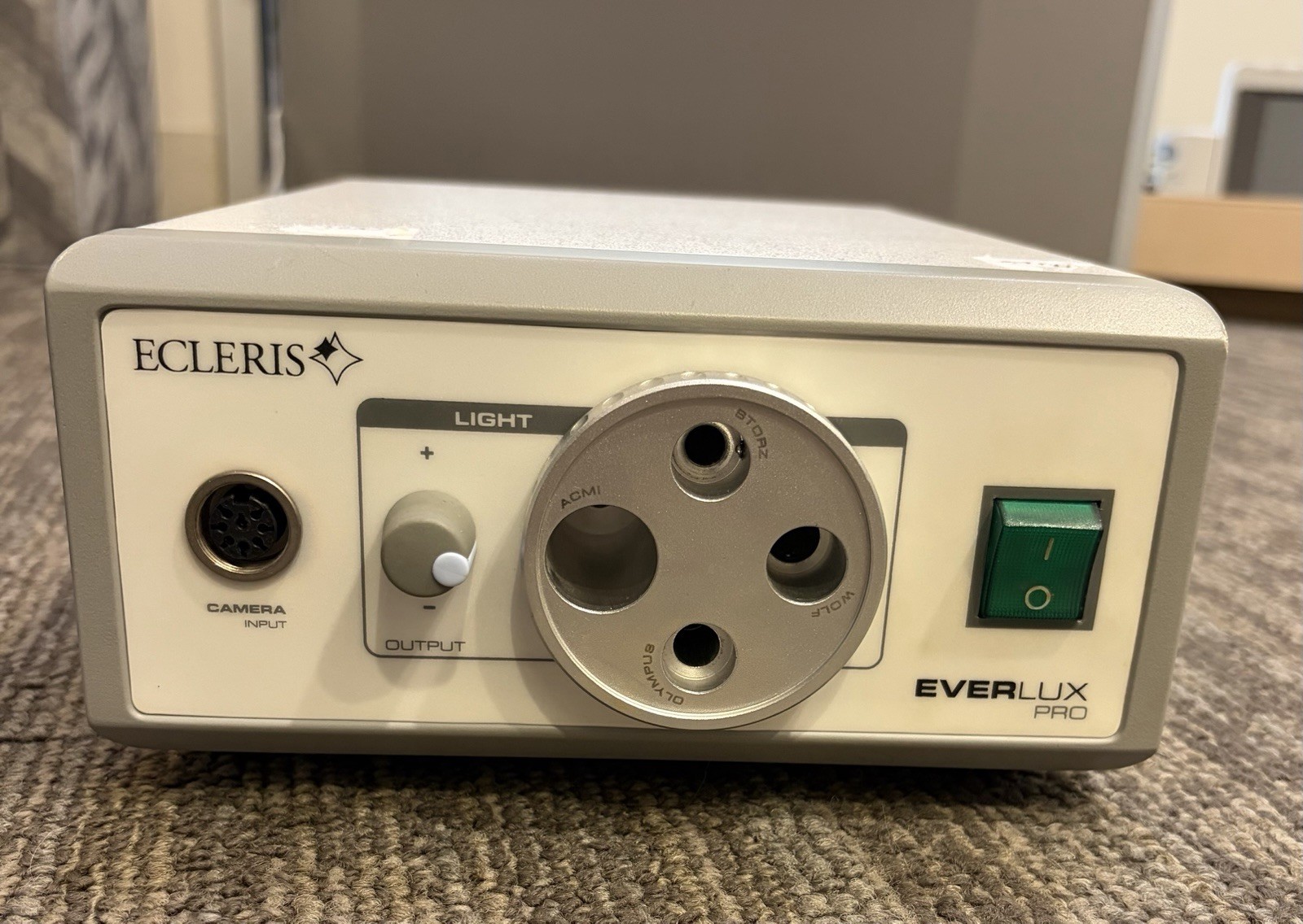 ECLERIS EVERLUX Pro Light Source