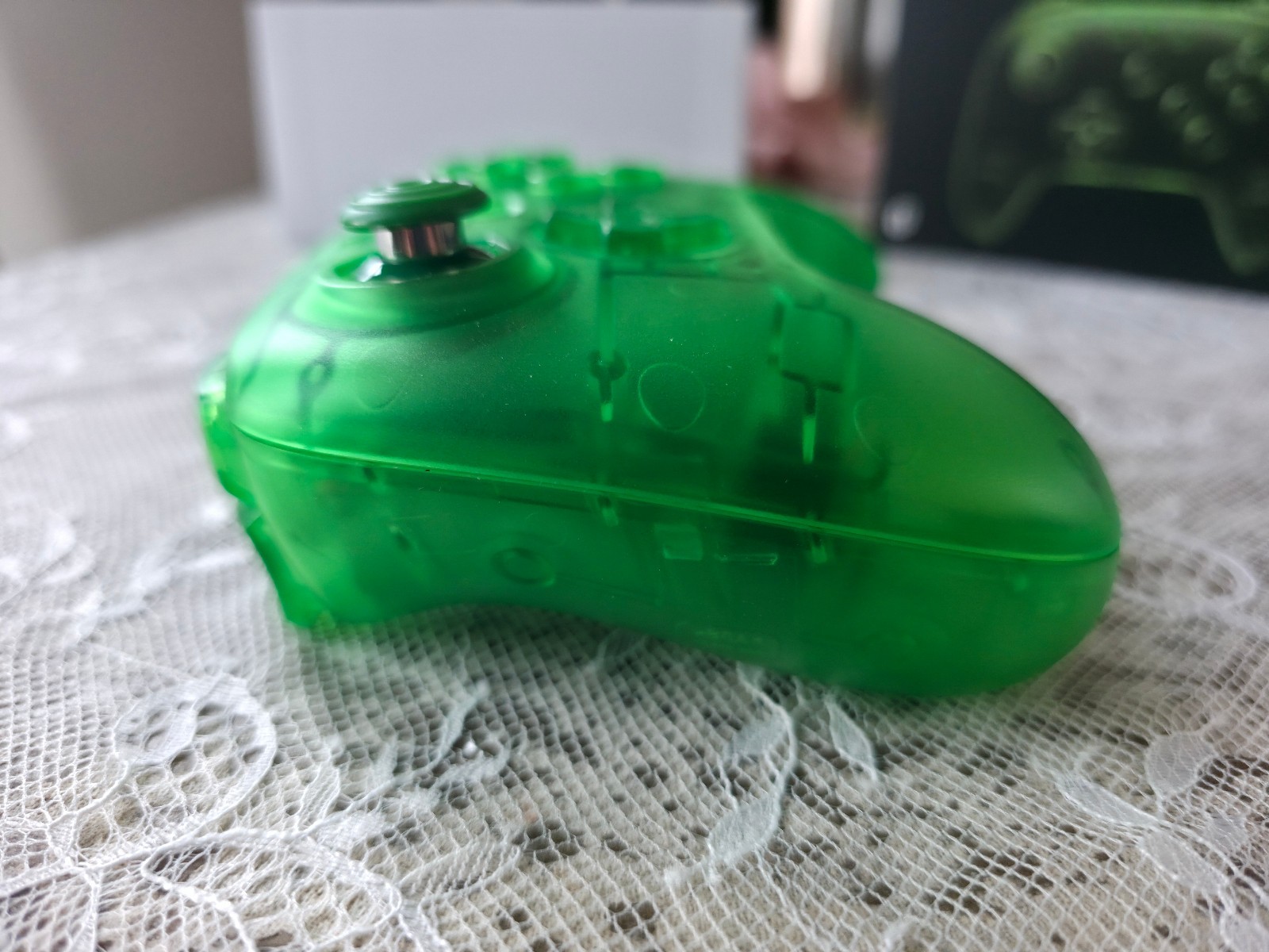 8BitDo Controller - Funtastic Edition - Jungle Green NINTENDO 64 Switch 2