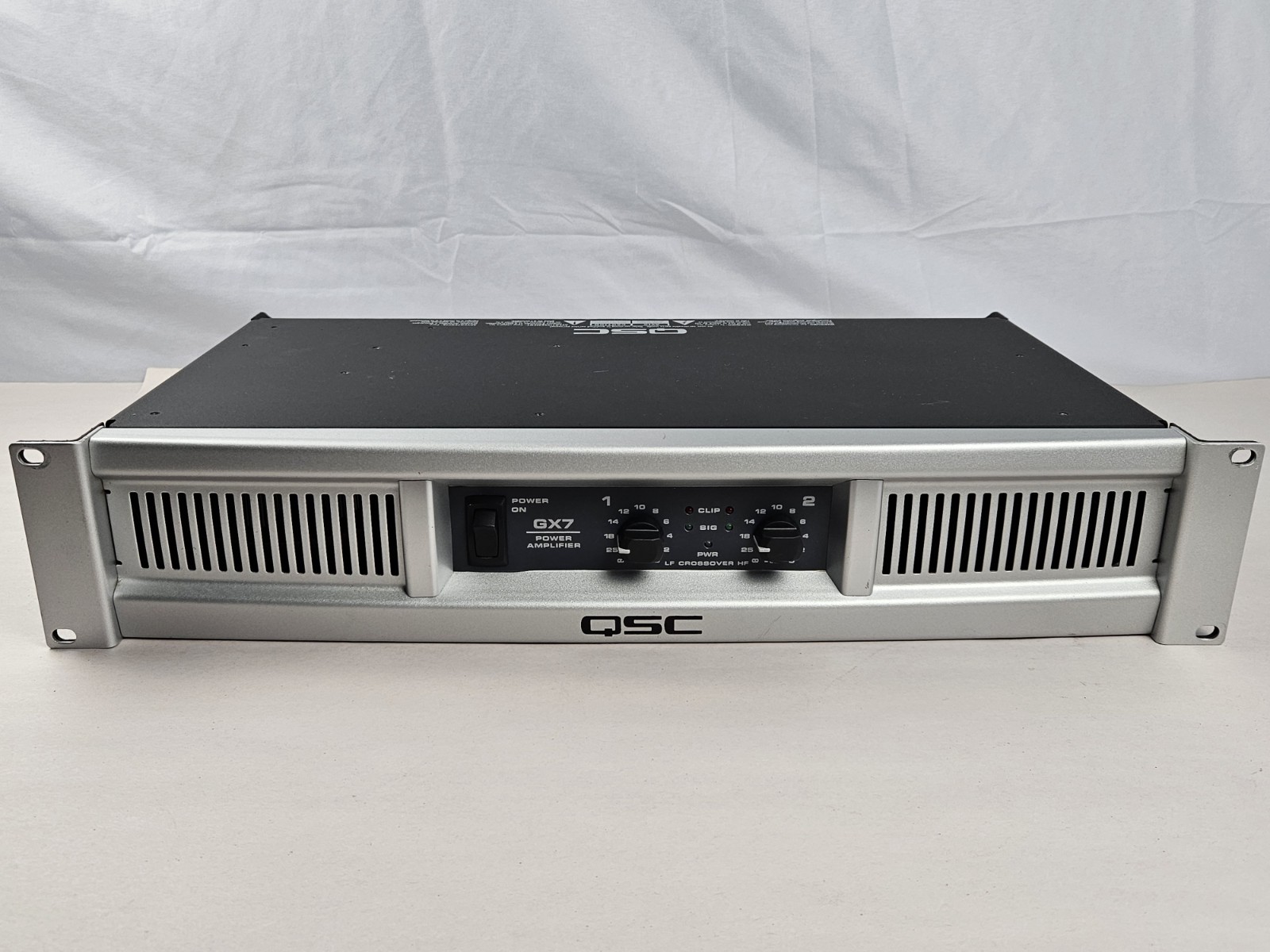 QSC GX7 2 Channel 1000W Rack Mount Power Amplifier Tested Working from Smoker