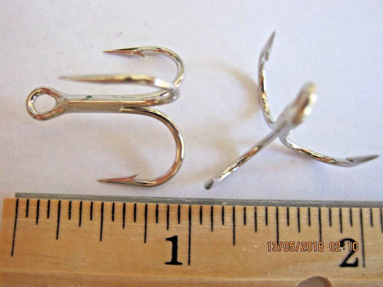 30 Eagle Claw treble hooks 3x strong size 1 short shank nickle replacement hook