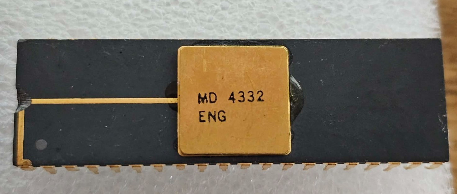 Mitel MD4332BD 32-Segment LCD Display Driver Gold Ceramic Engineering Sample