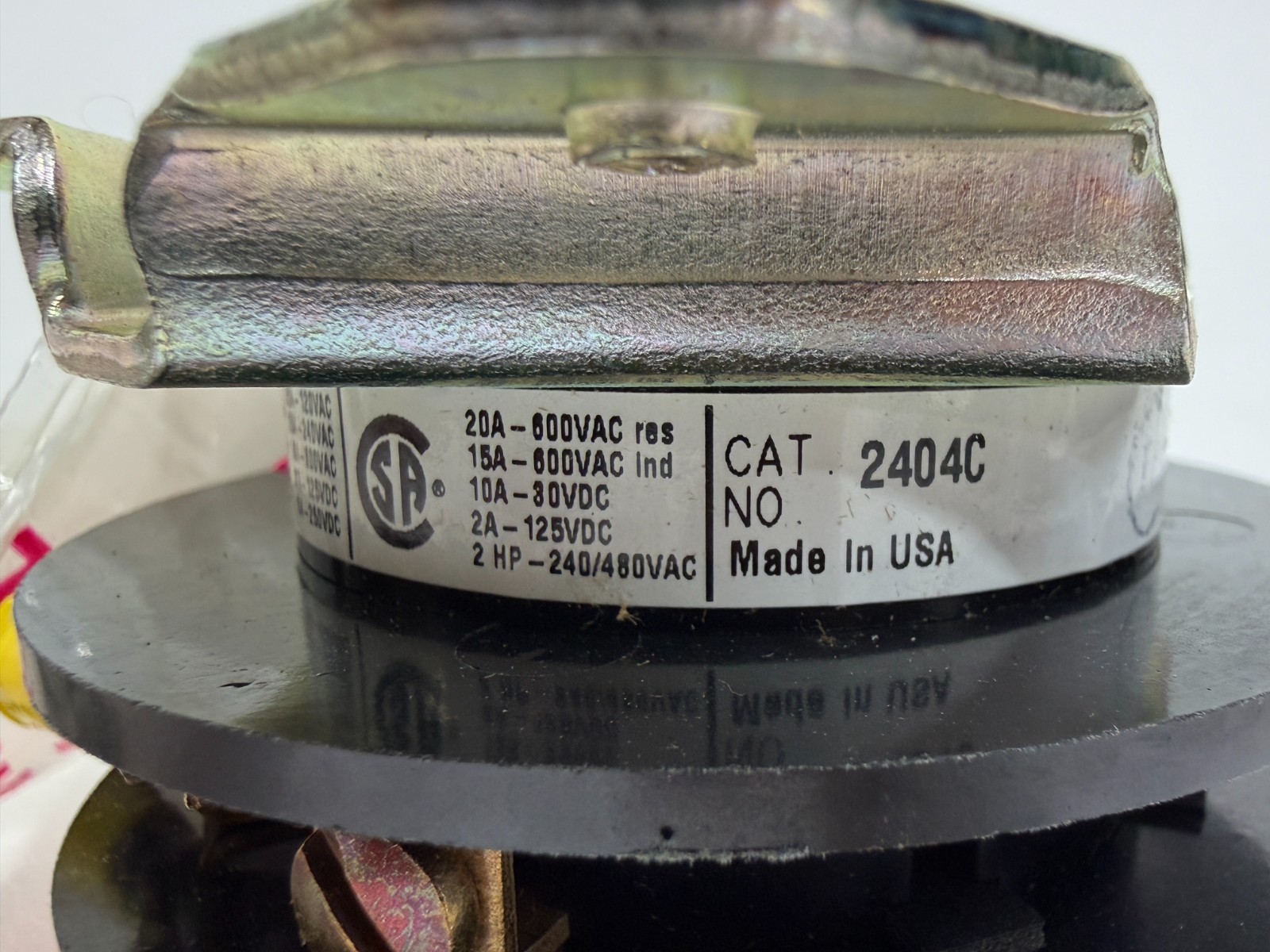 Electroswitch 2404C Rotary Voltmeter Selector Switch 4 Position 600VAC