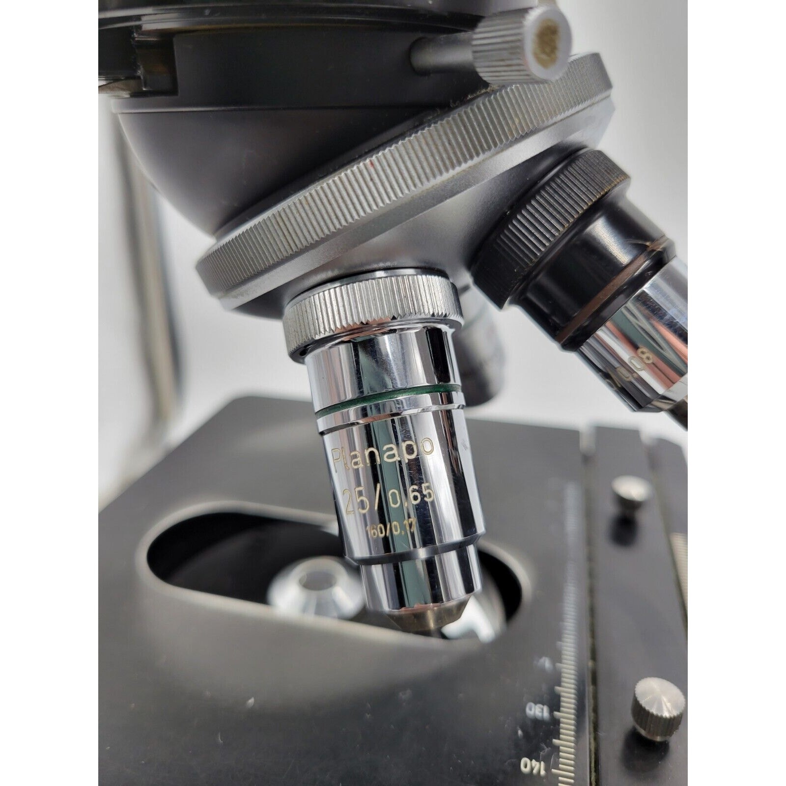 Carl Zeiss Universal Research Microscope W/Objectives & Eyepieces +Power