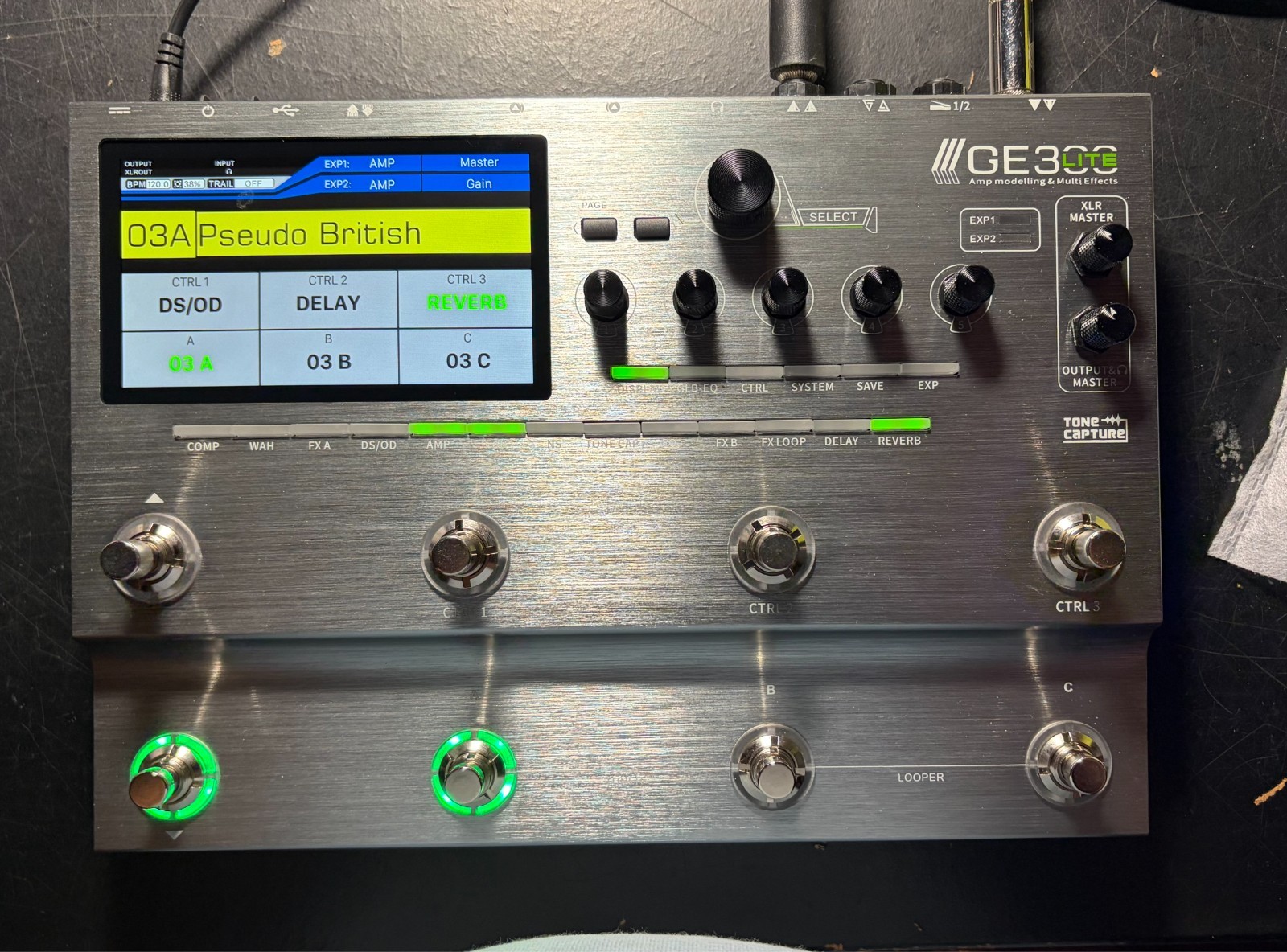 MOOER GE300 LITE GUITAR AMP MODELING PROCESSOR