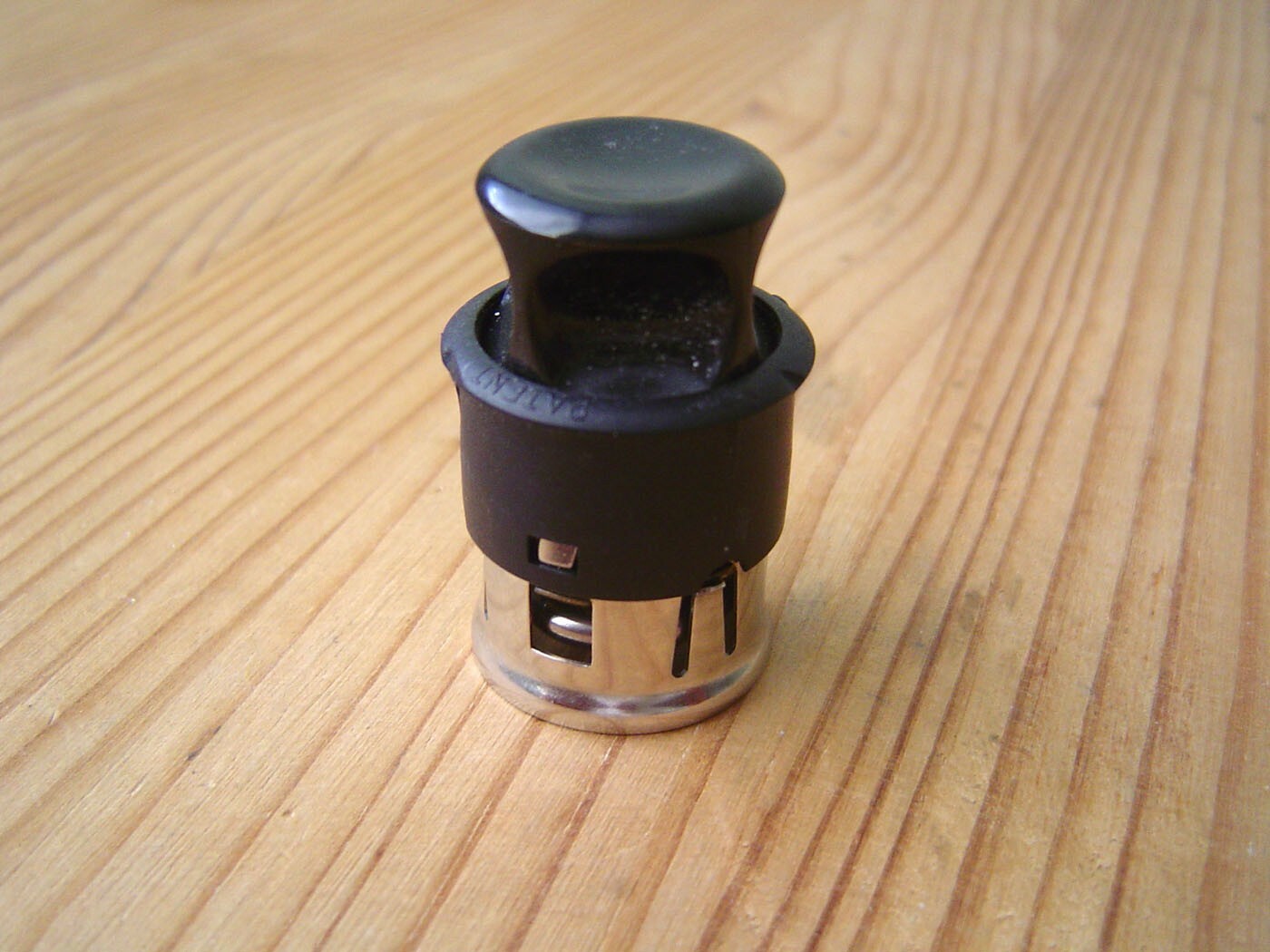 Genuine Mercedes W126 380SE 300SD 420SEL 560SEL Cigarette Lighter Fast Shipping