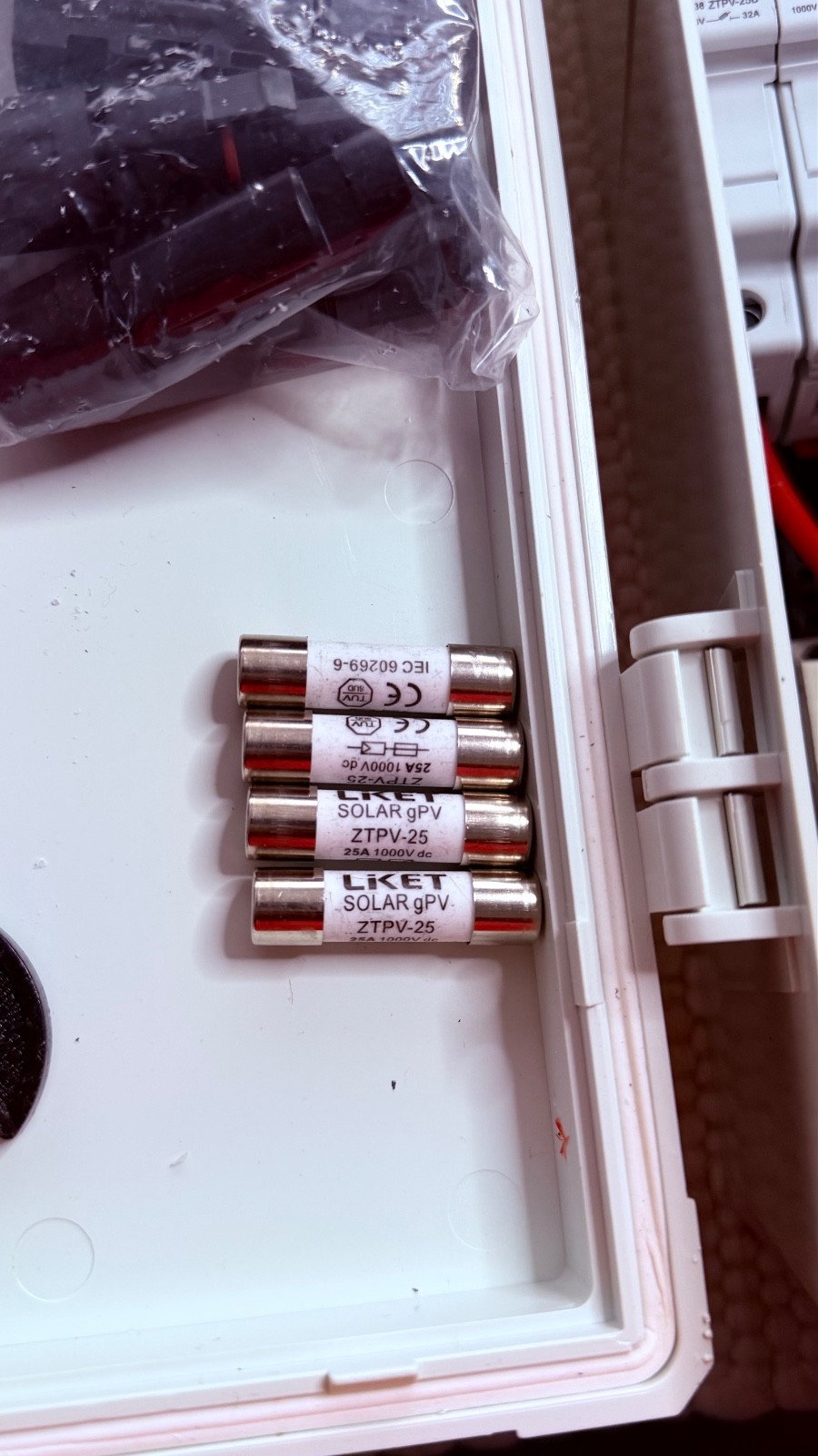 ZXWATC SOLAR COMBINER BOX 6 STRINGS