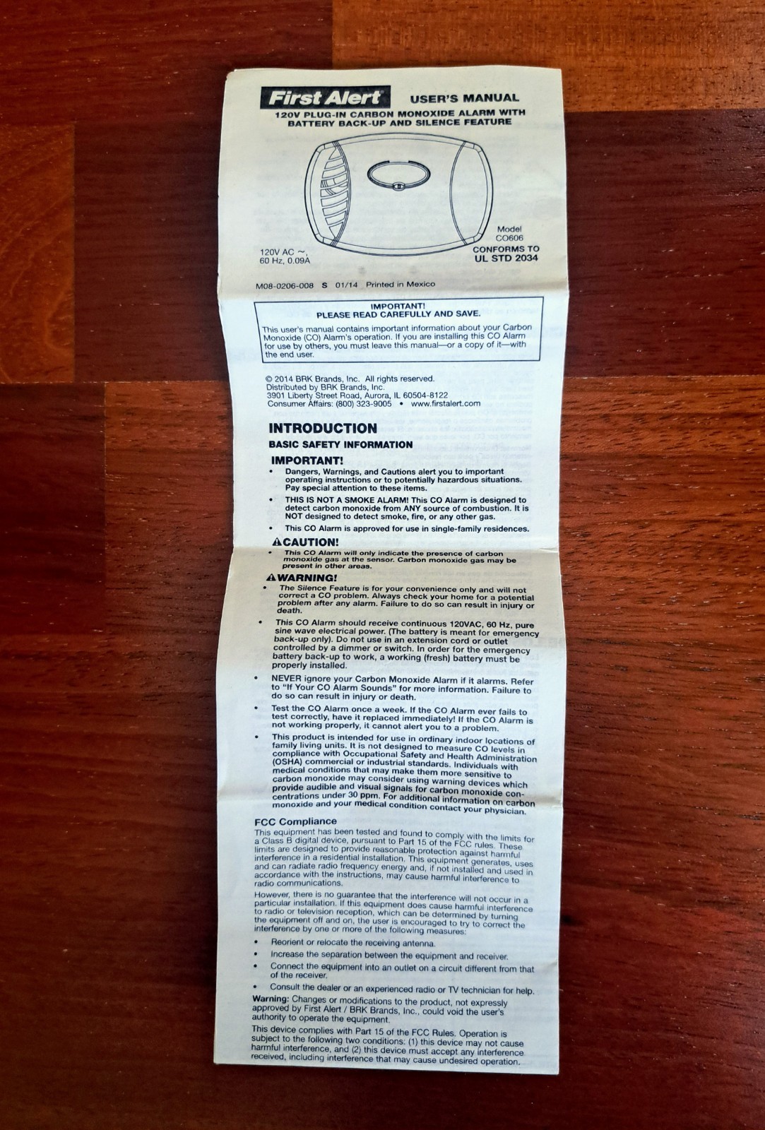 First Alert Carbon Monoxide (CO2) Plug-In Alarm Model C0606 User's Manual