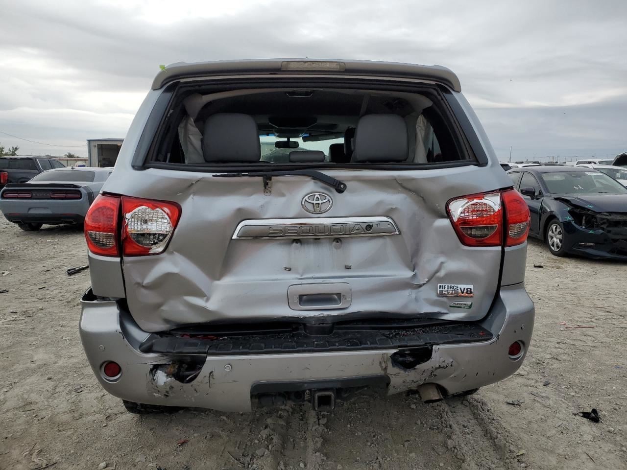 Camera/Projector Camera Rear Tailgate Mounted Fits 13-15 SEQUOIA 341278