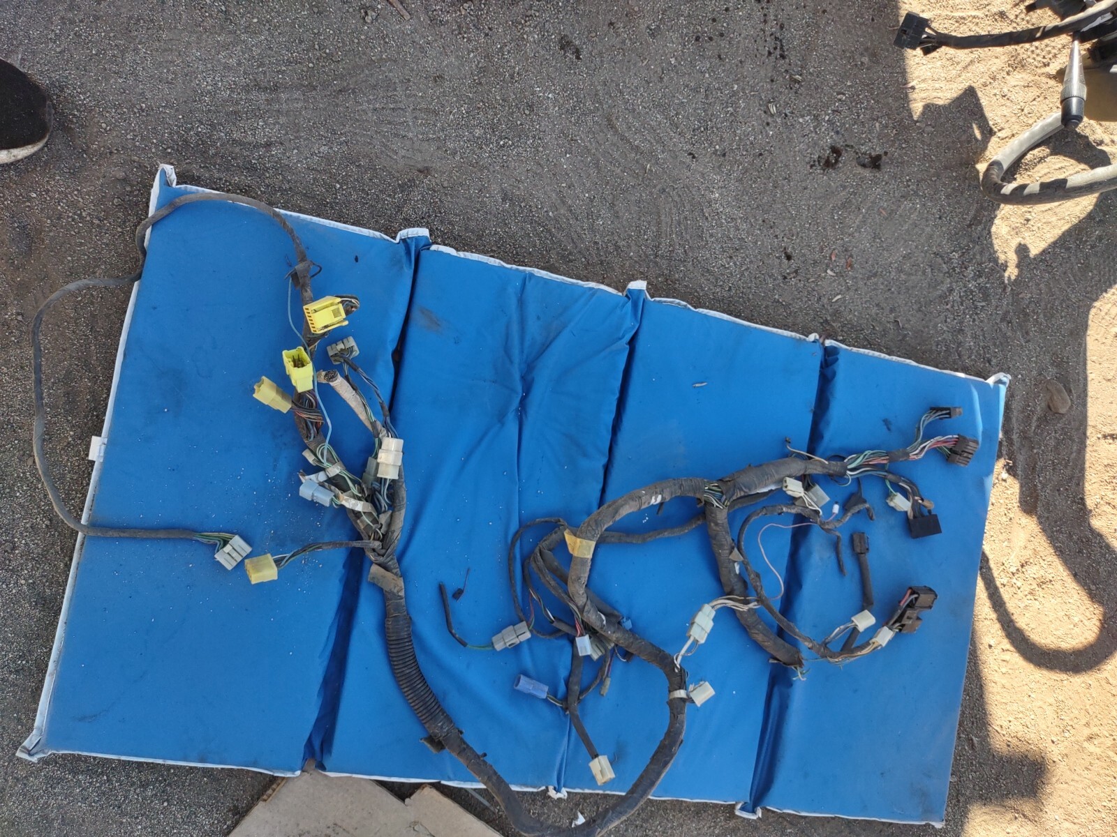 1985 TOYOTA PICKUP 22r Dash WIRE HARNESS 82131-89 315 No Warranty