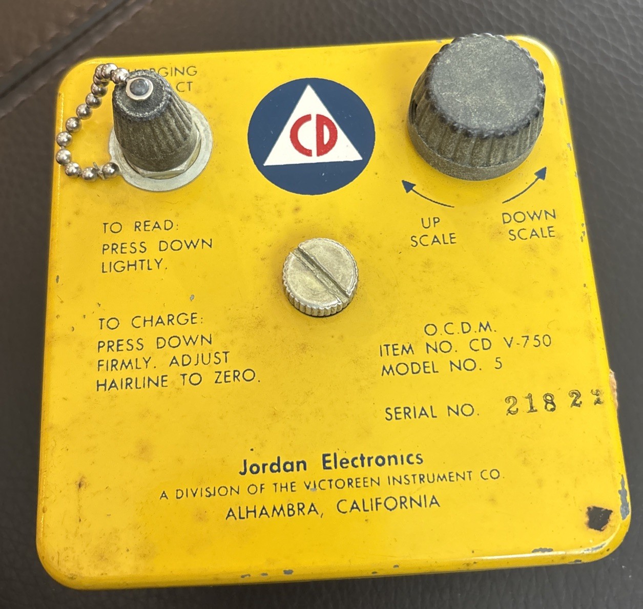 VINTAGE JORDAN ELECTRONICS CD V-750-5 MODEL 5 DOSIMETER CHARGER UNTESTED