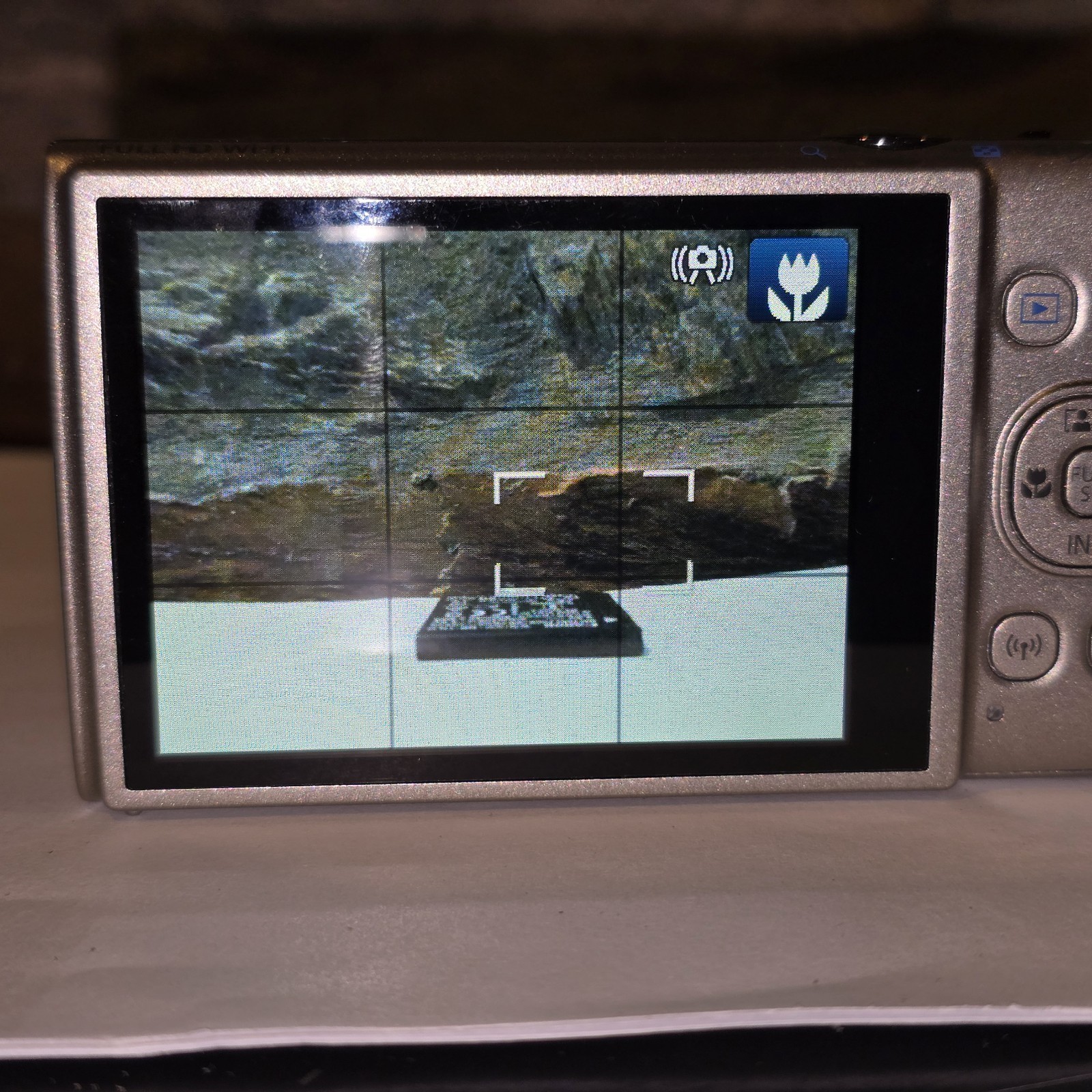 Silver Canon PowerShot ELPH 360 HS Compact Digital Camera (Tested Working)