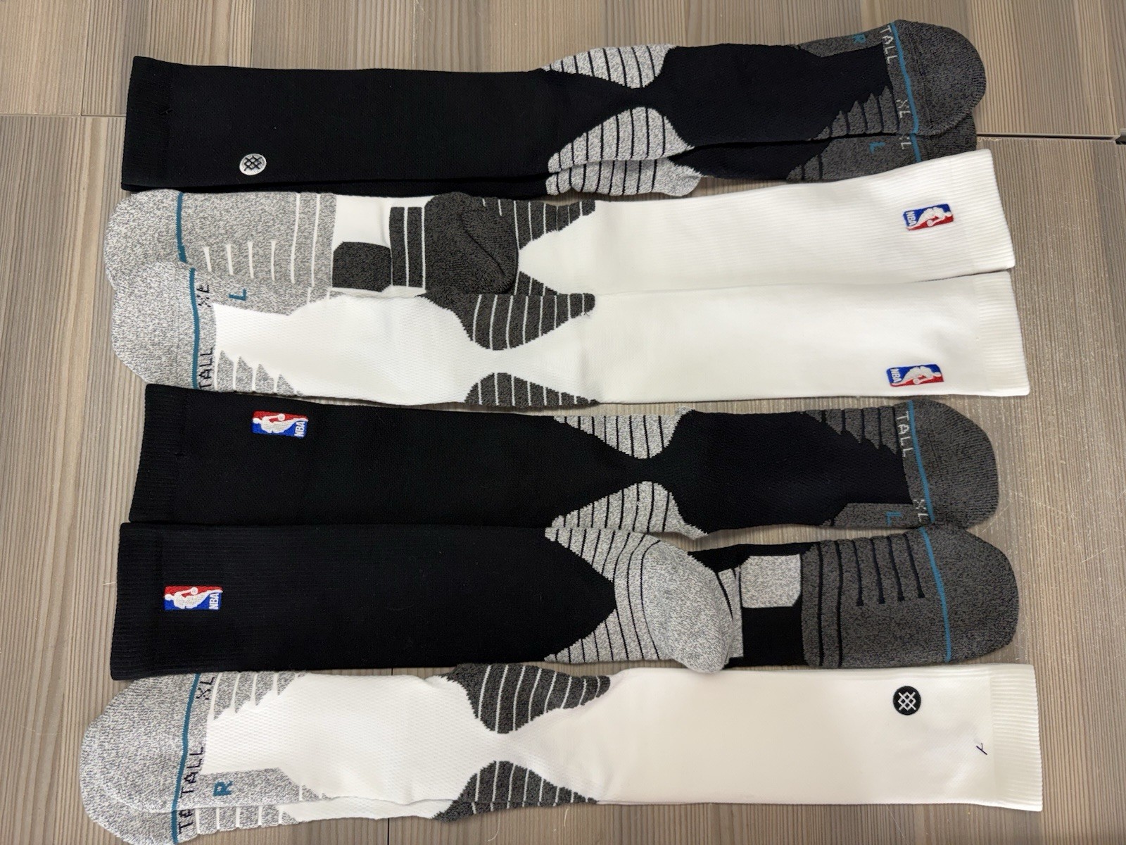 Lot of 4 Pairs New Over Calf Socks Stance NBA Basketball Size XL 13-16