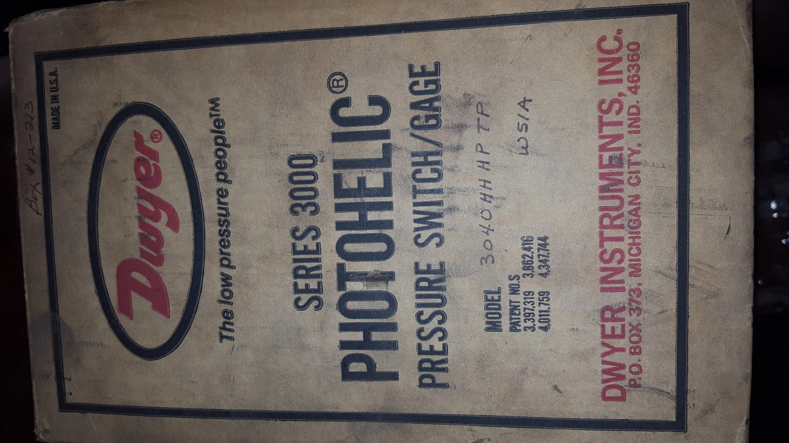 Dwyer 3040 HH HP TP Photohelic Pressure Switch Factory Sealed-Factory Sealed Pac