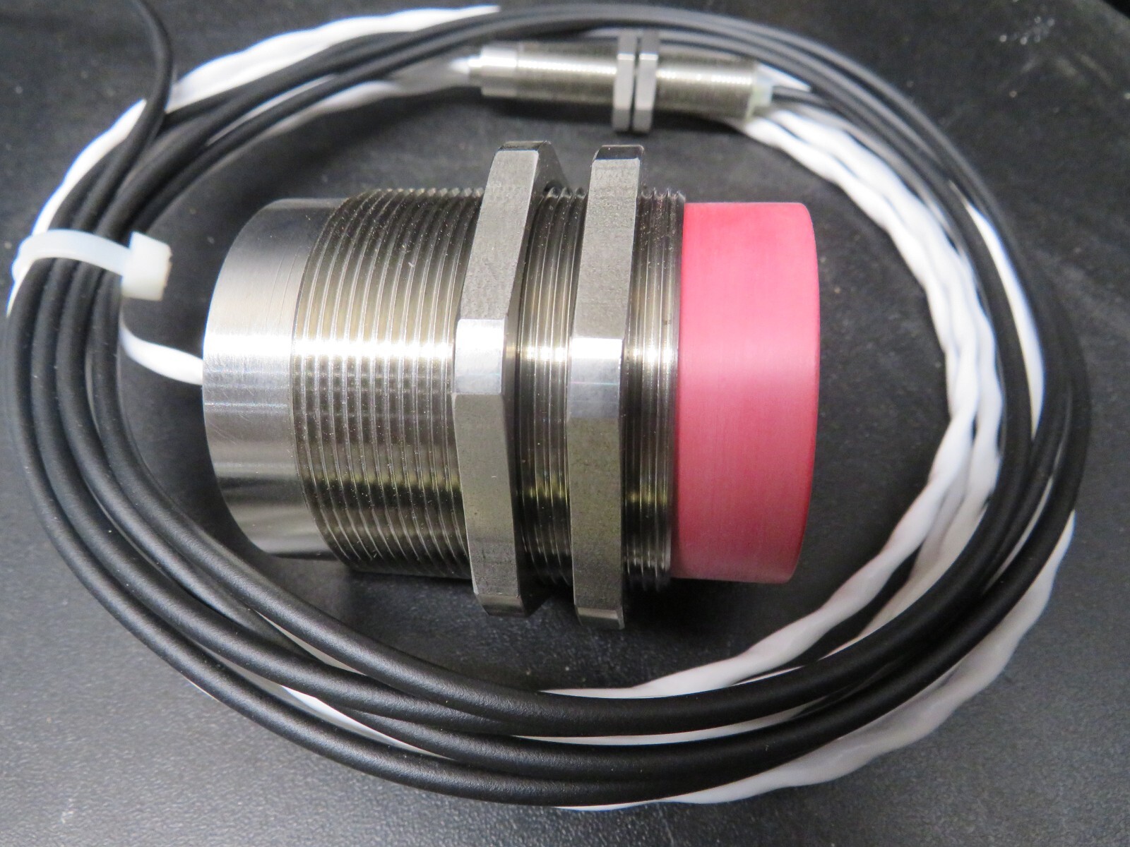 Contrinex DW-HD-611-M50-411 High Temperature Inductive Sensor