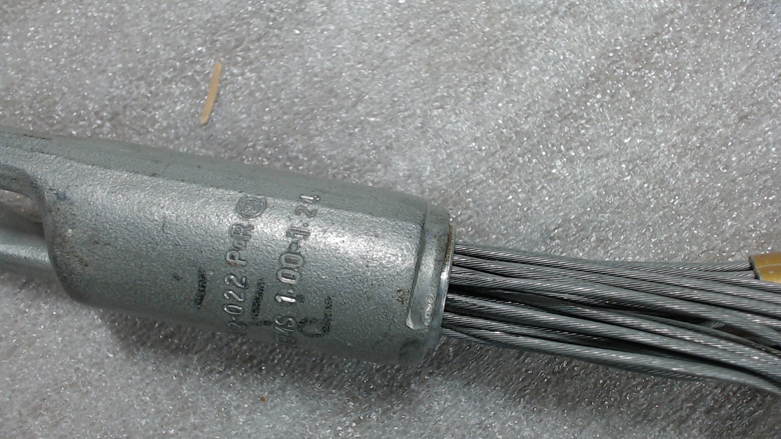 03302022 Kellems 52" pulling grip galvanized steel 1.00-1.24"