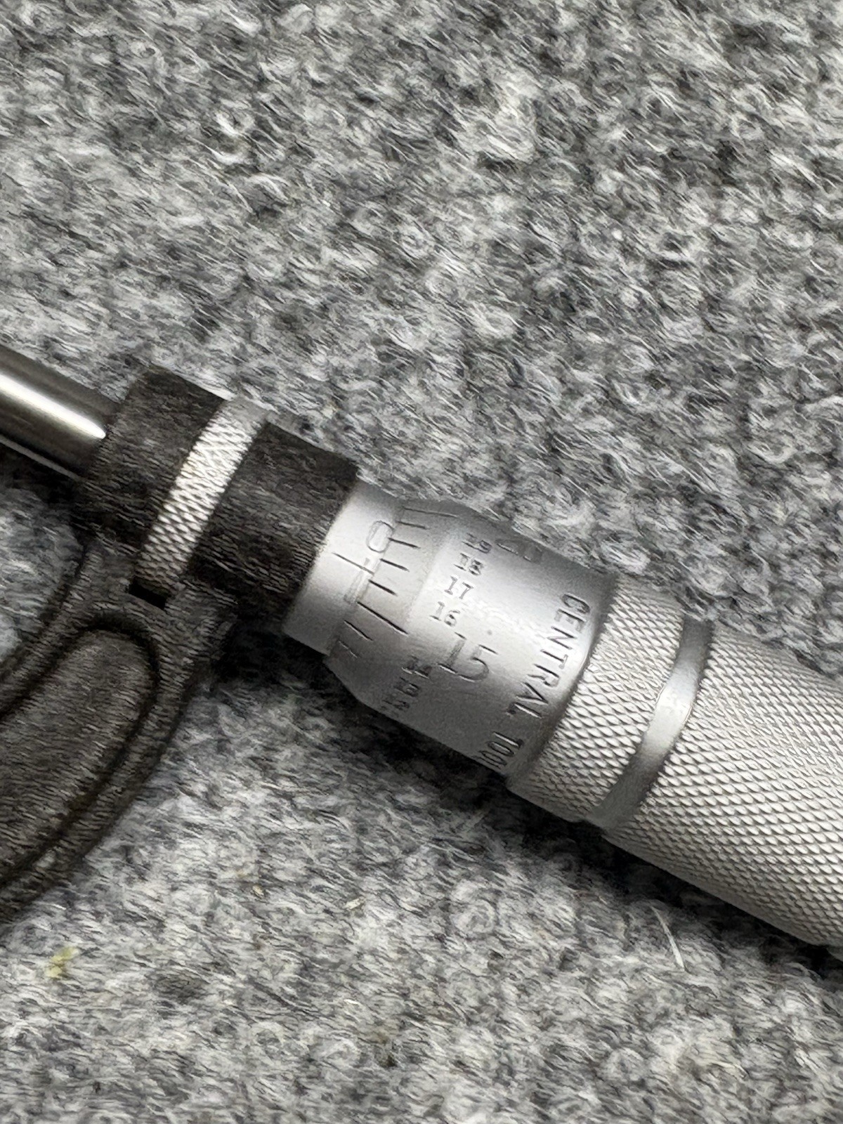 CENTRAL TOOL Micrometer 0-1 IN MEASURING TOOL