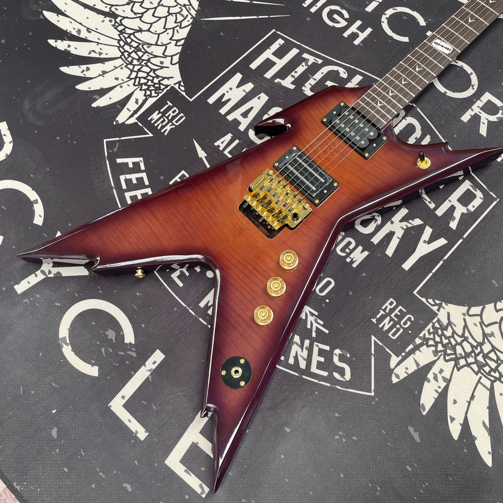 Professional Custom Dean Dime Razorback DCR Black Tooth Limited Guitar 6 strings