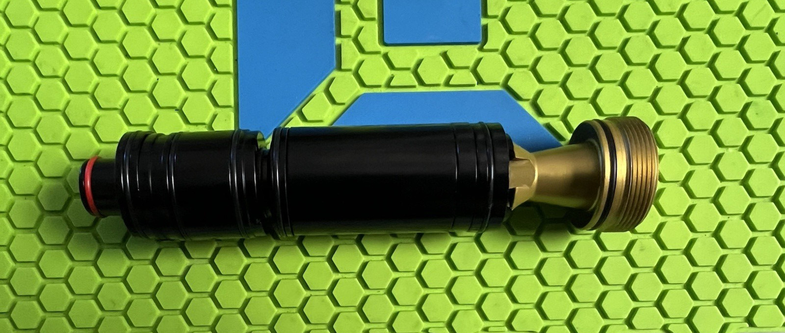 DYE MATRIX DM3 GEN-E LCD COMPLETE BOLT ENGINE CAN - GOLD BACK - PAINTBALL
