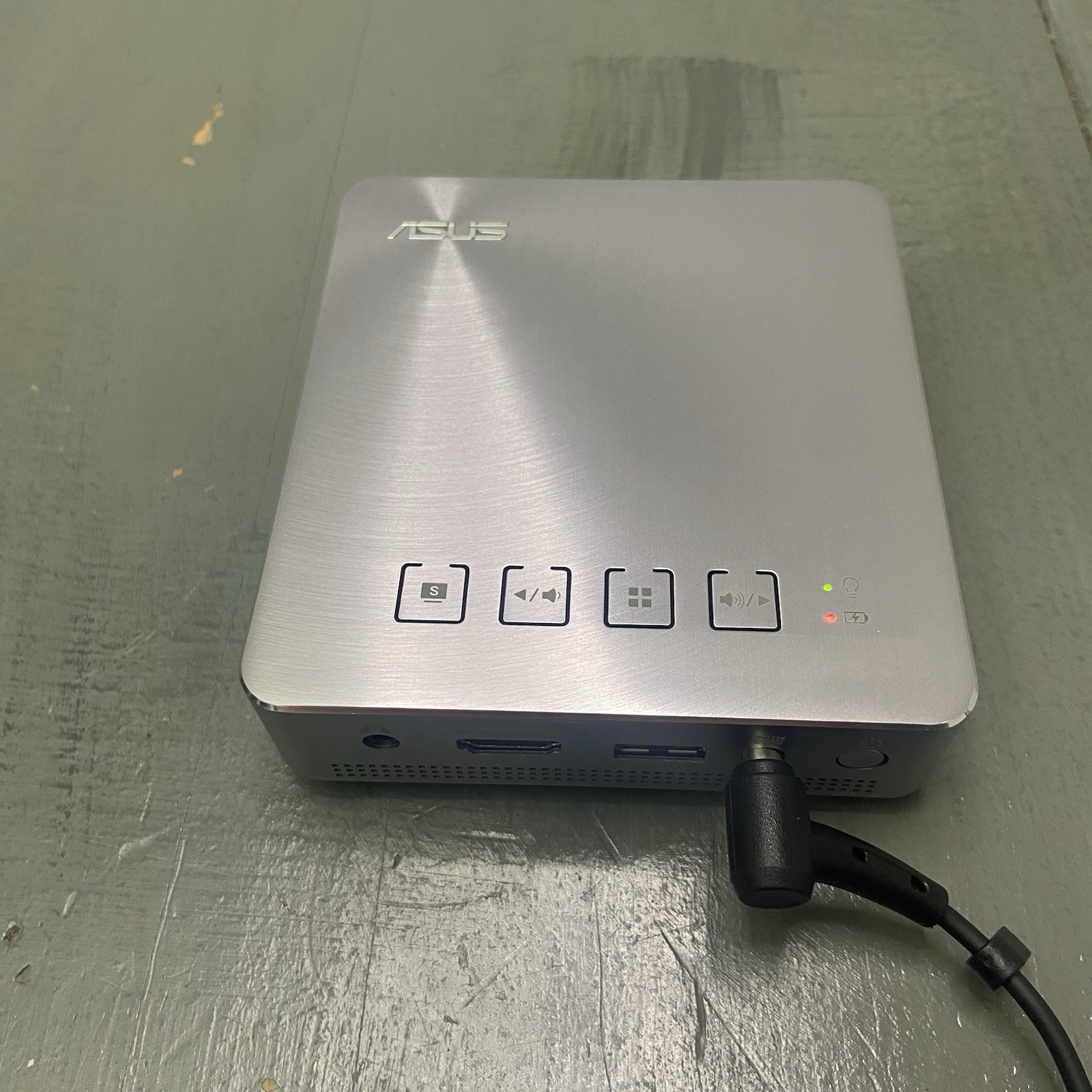 ASUS S1 Portable LED Projector, 200 Lumens, 6000mAh Battery - Tested, Works
