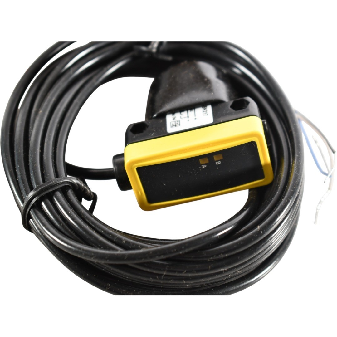 NEW Banner Engineering 1ELECT-SN217 77921 Proximity Sensor