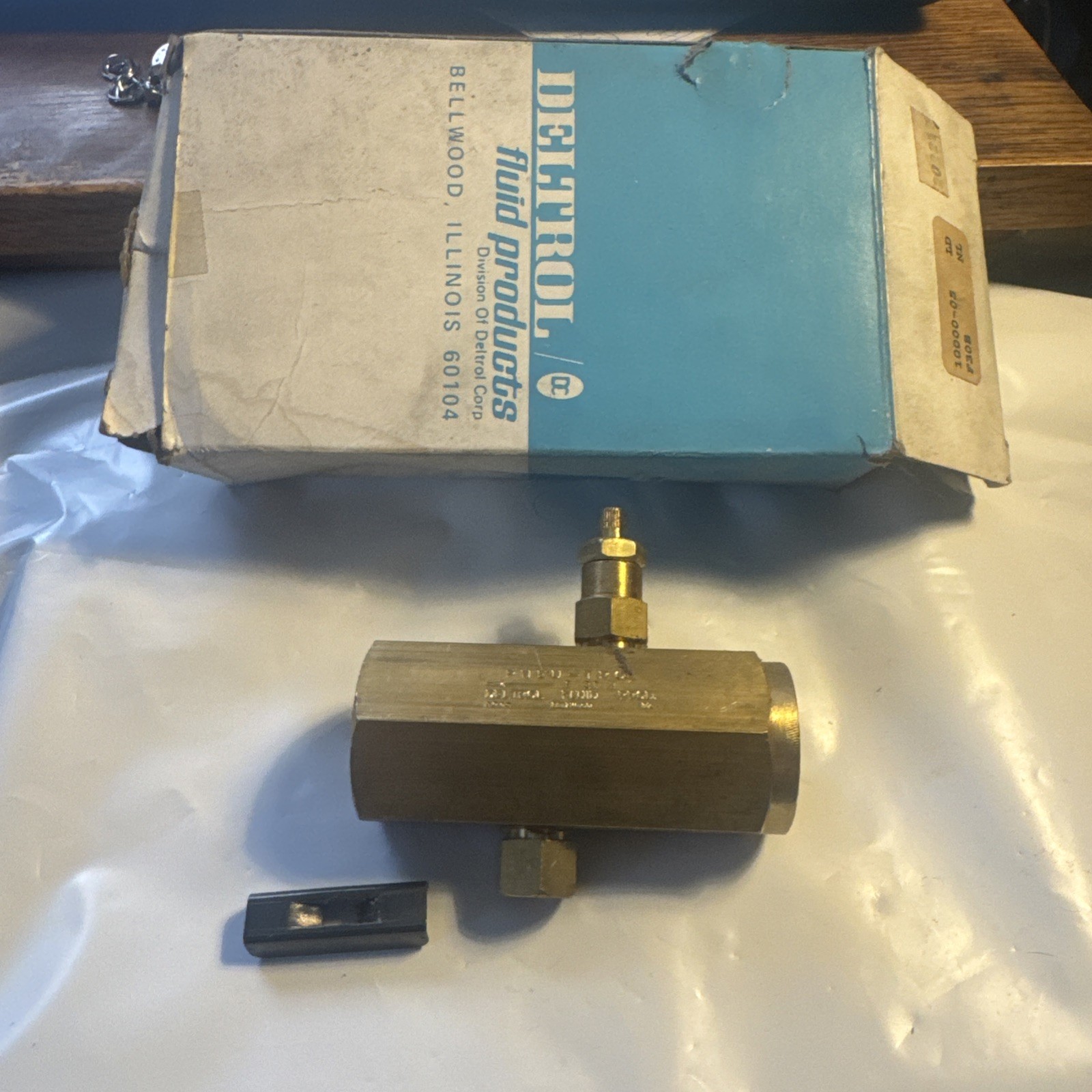 Deltrol Fluid Products F30B Pneu-trol Manual Brass 1/2” New In Box Part Freeship