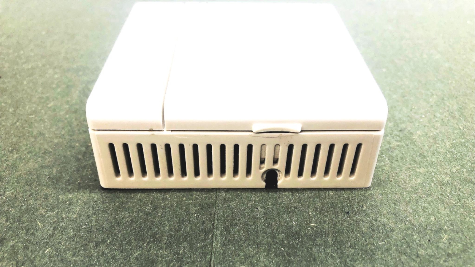 ​Johnson Controls Rev-D Temperature Sensor ​TE-67NP-1N00 USED