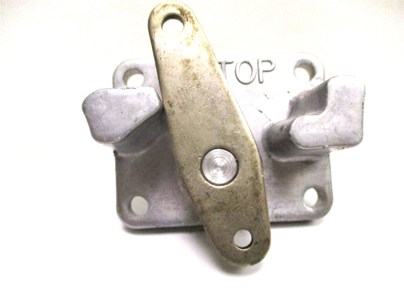 19616-57703 KUBOTA ENGINE STOP LEVER/COVER FITS NEW HOLLAND 503449 L553 L555