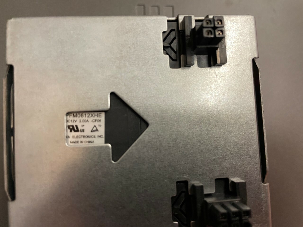 PFM0612XHE FAN ASSEMBLY. PULLED FROM BLUECOAT SG-S500-10-PR S500 SECURITY APPLIA