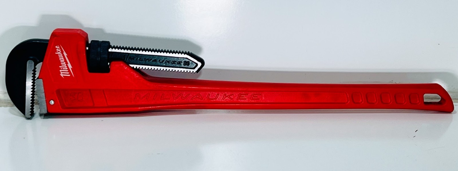 Milwaukee 48-22-7136 36" Steel Pipe Wrench