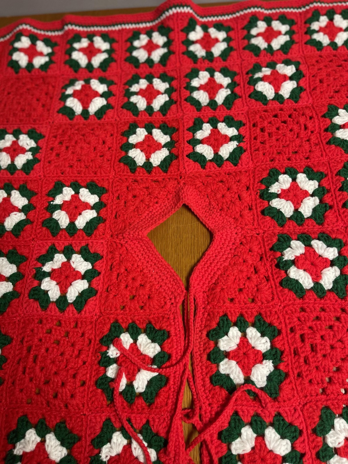 Vintage Handmade Crochet Christmas Tree Skirt Afghan Granny Square Holiday Decor