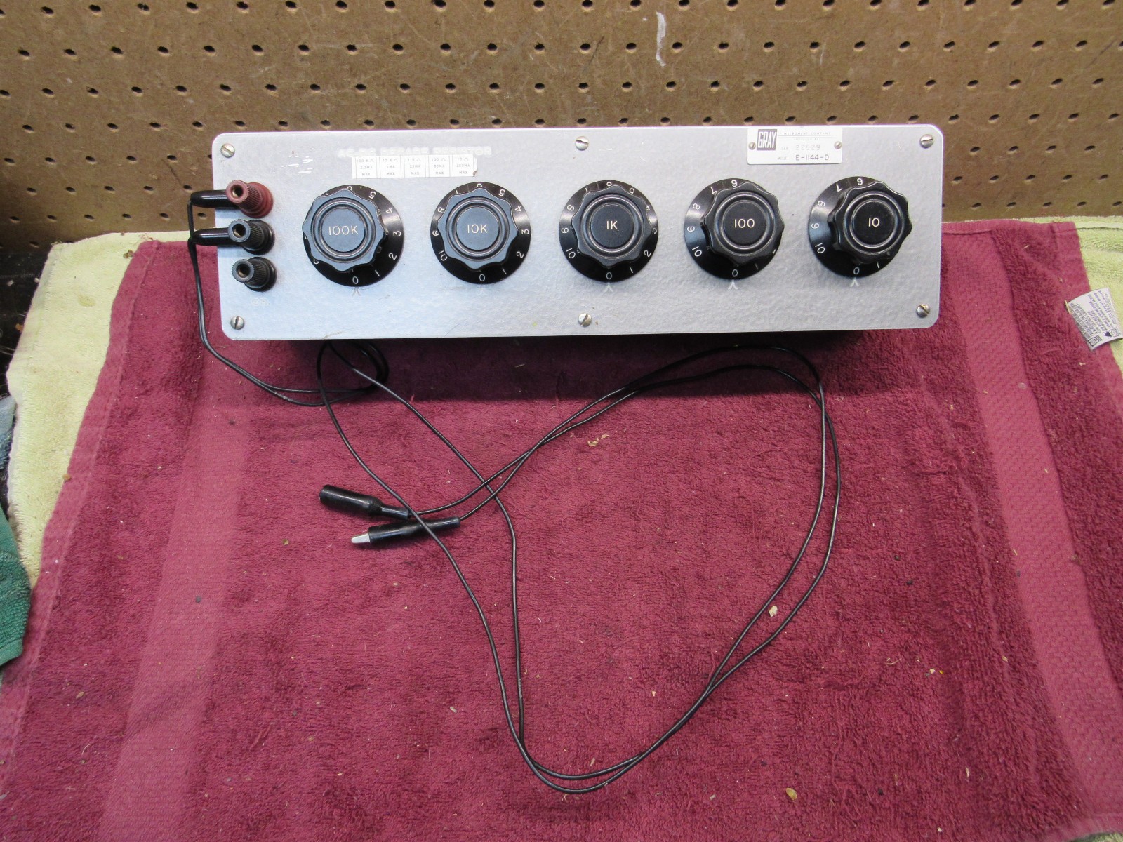 Vintage Gray Instruments E-1144-D  AC-DC Decade Resistor Box