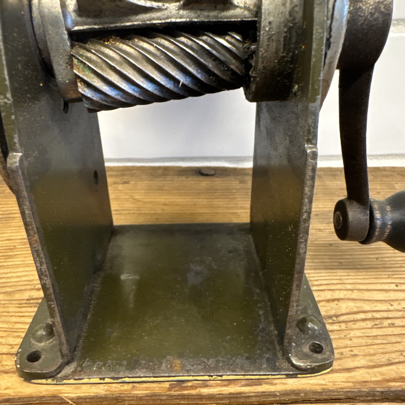 Antique 1920s "Wizard" Pencil Sharpener, Automatic Pencil Sharpening Co, Chicago